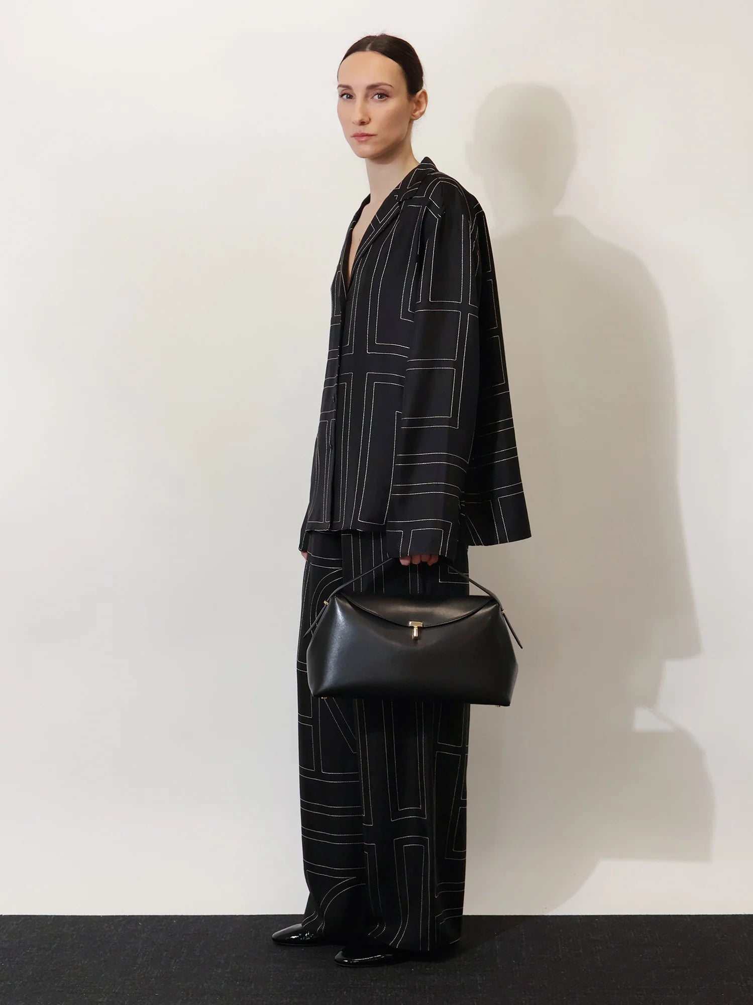 T-Lock leather crossbody bag