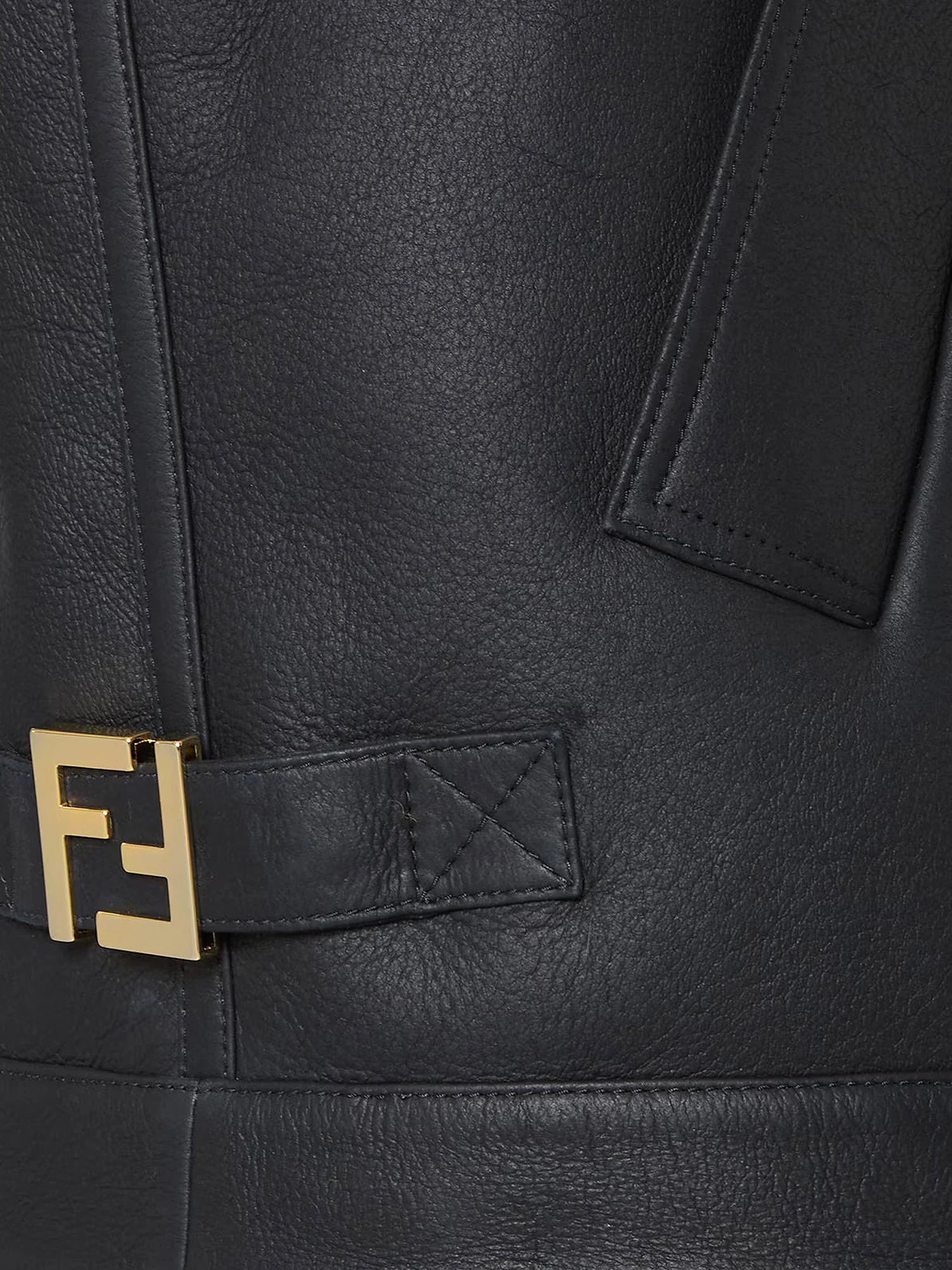 Sleeveless sheepskin jacket