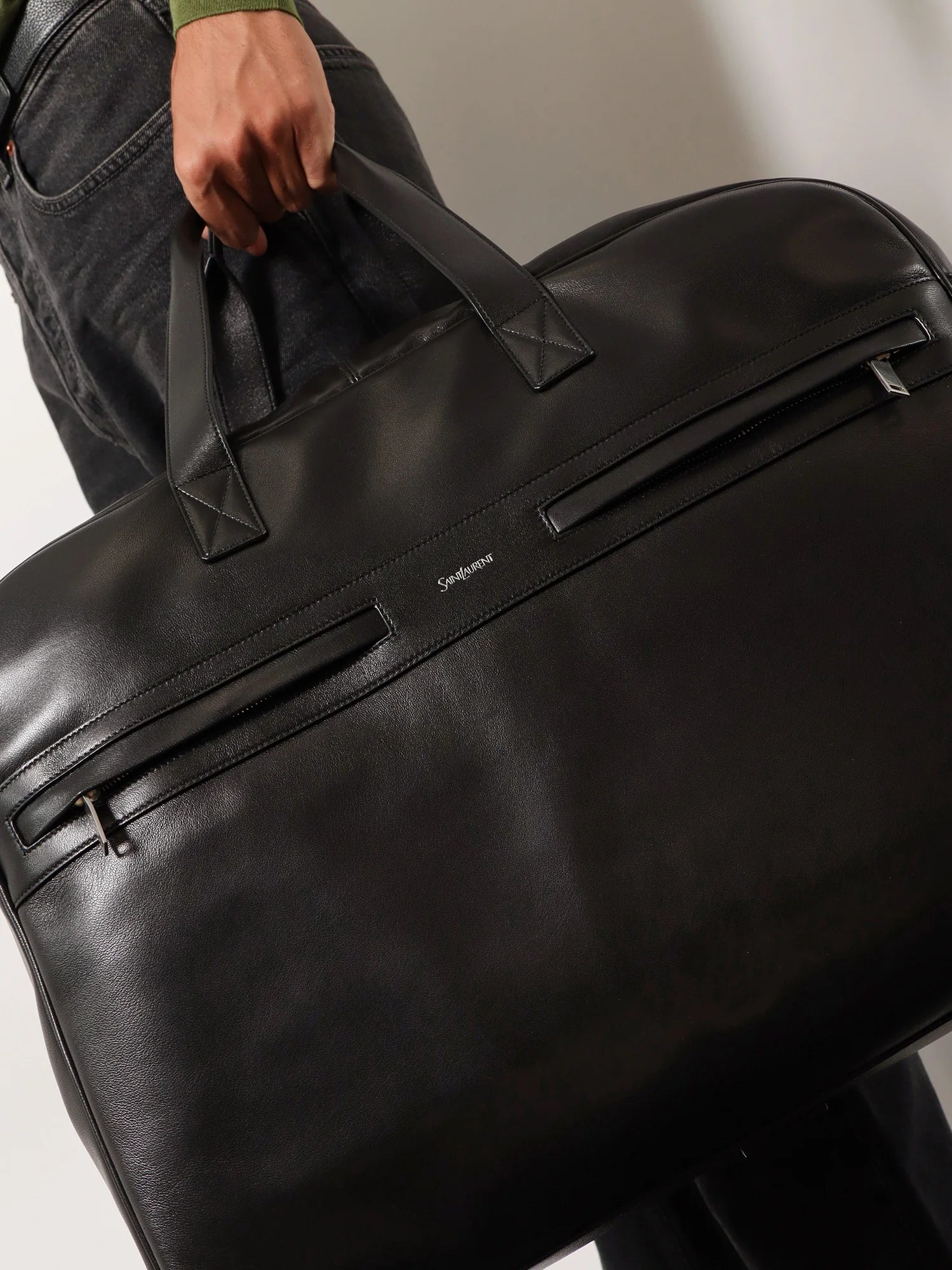 Camp leather travel bag