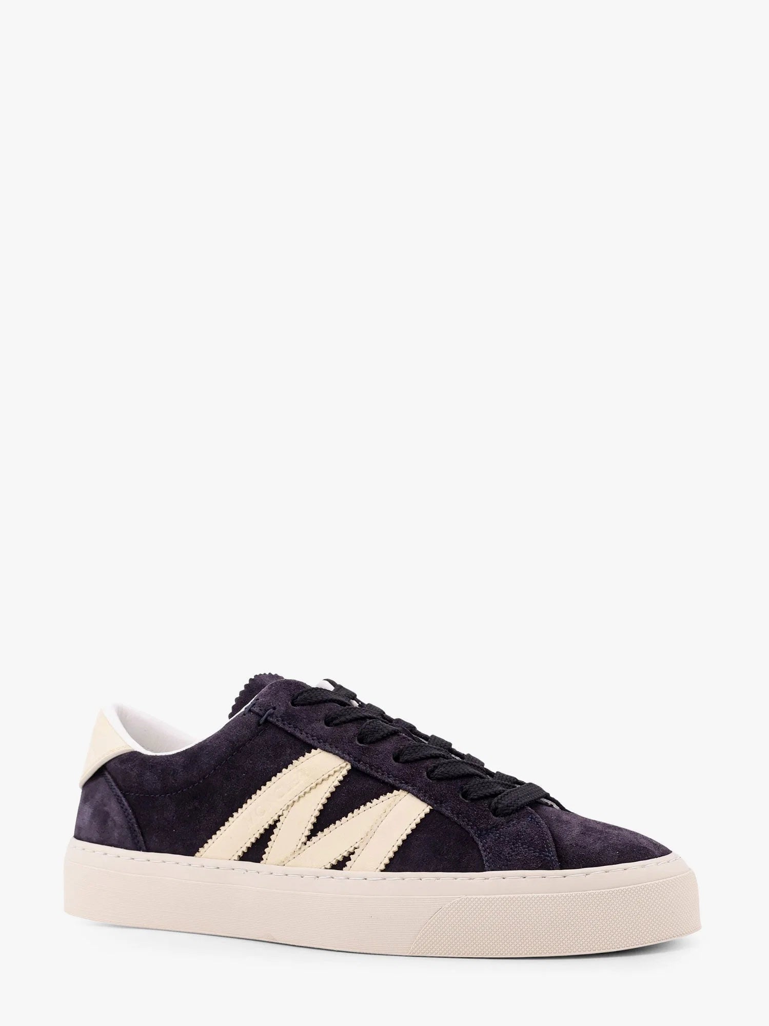 Low-top leather sneakers