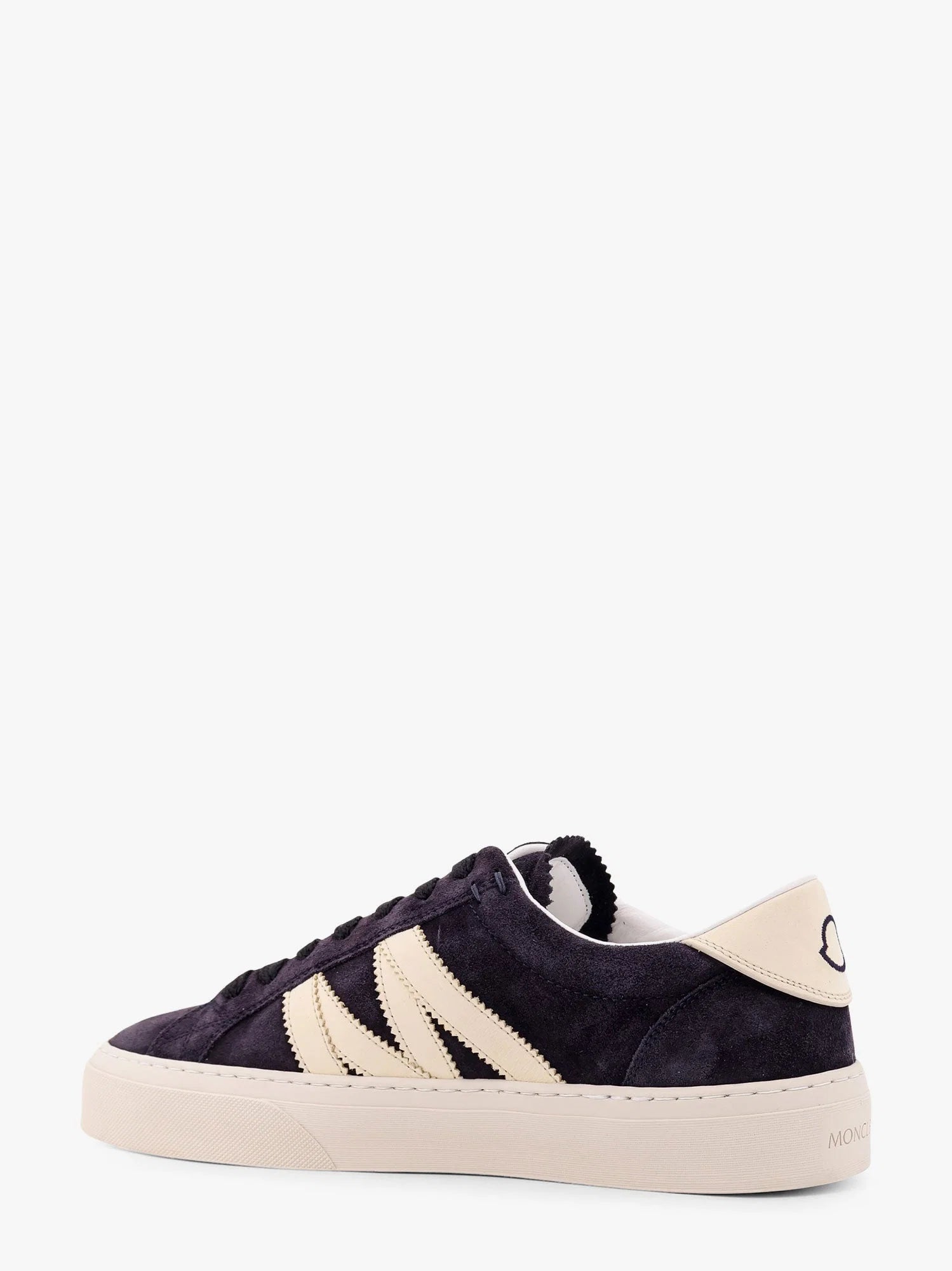 Low-top leather sneakers