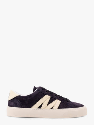 Low-top leather sneakers