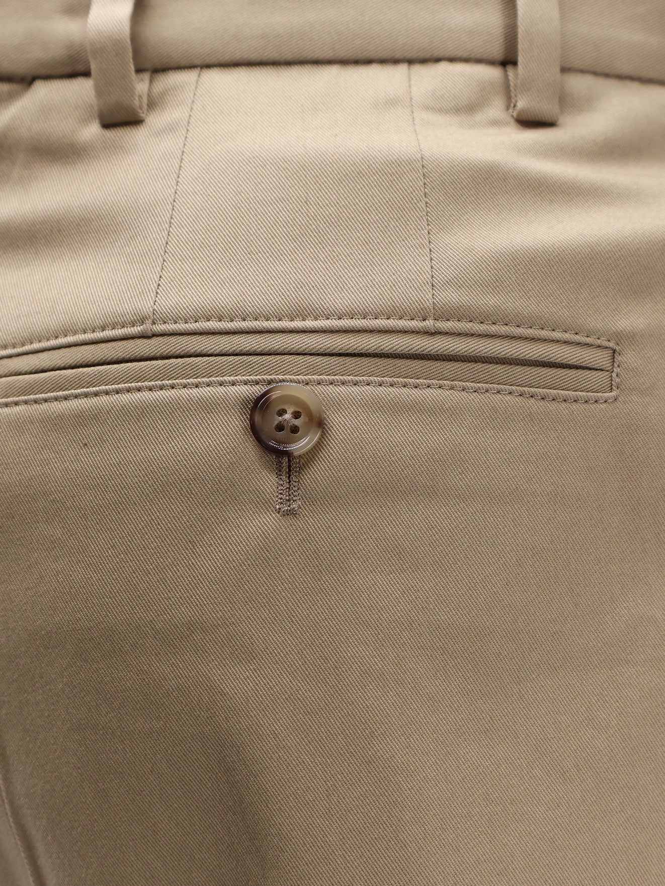 Virgin wool shorts