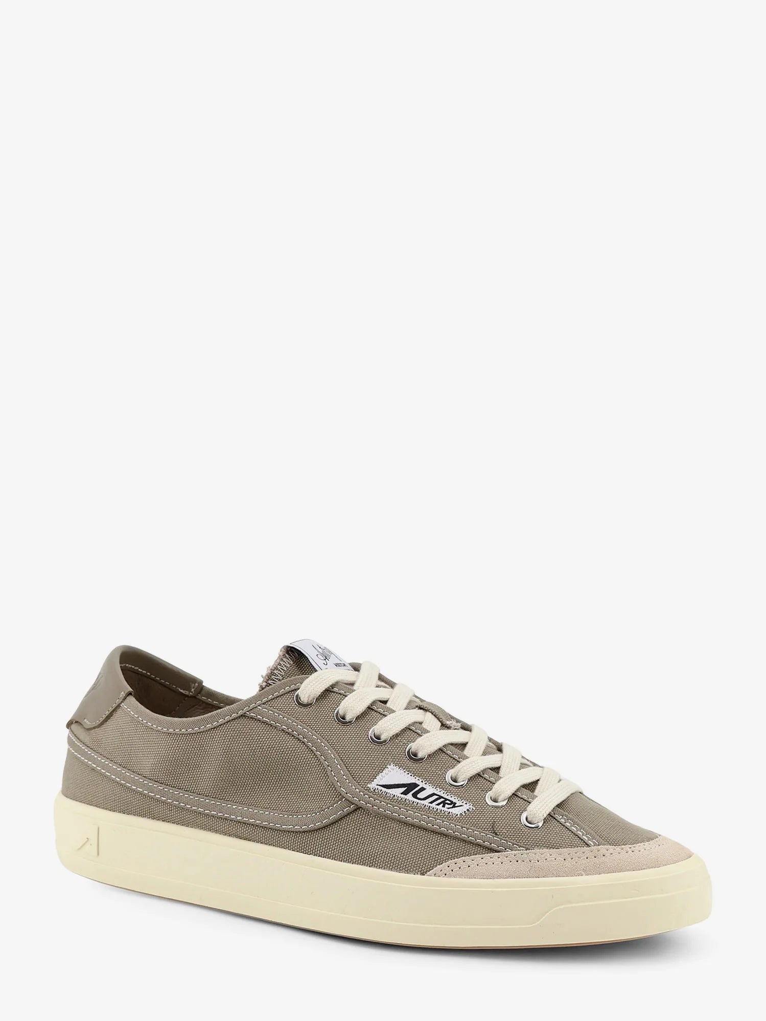 Windscape canvas sneakers with side logo label