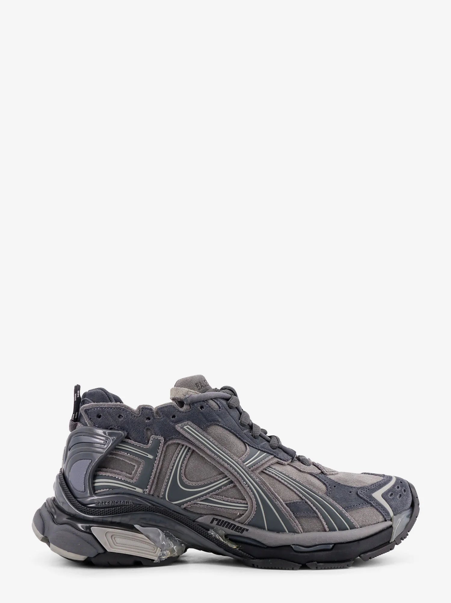 Runner sneakers in mesh with contrasting inserts