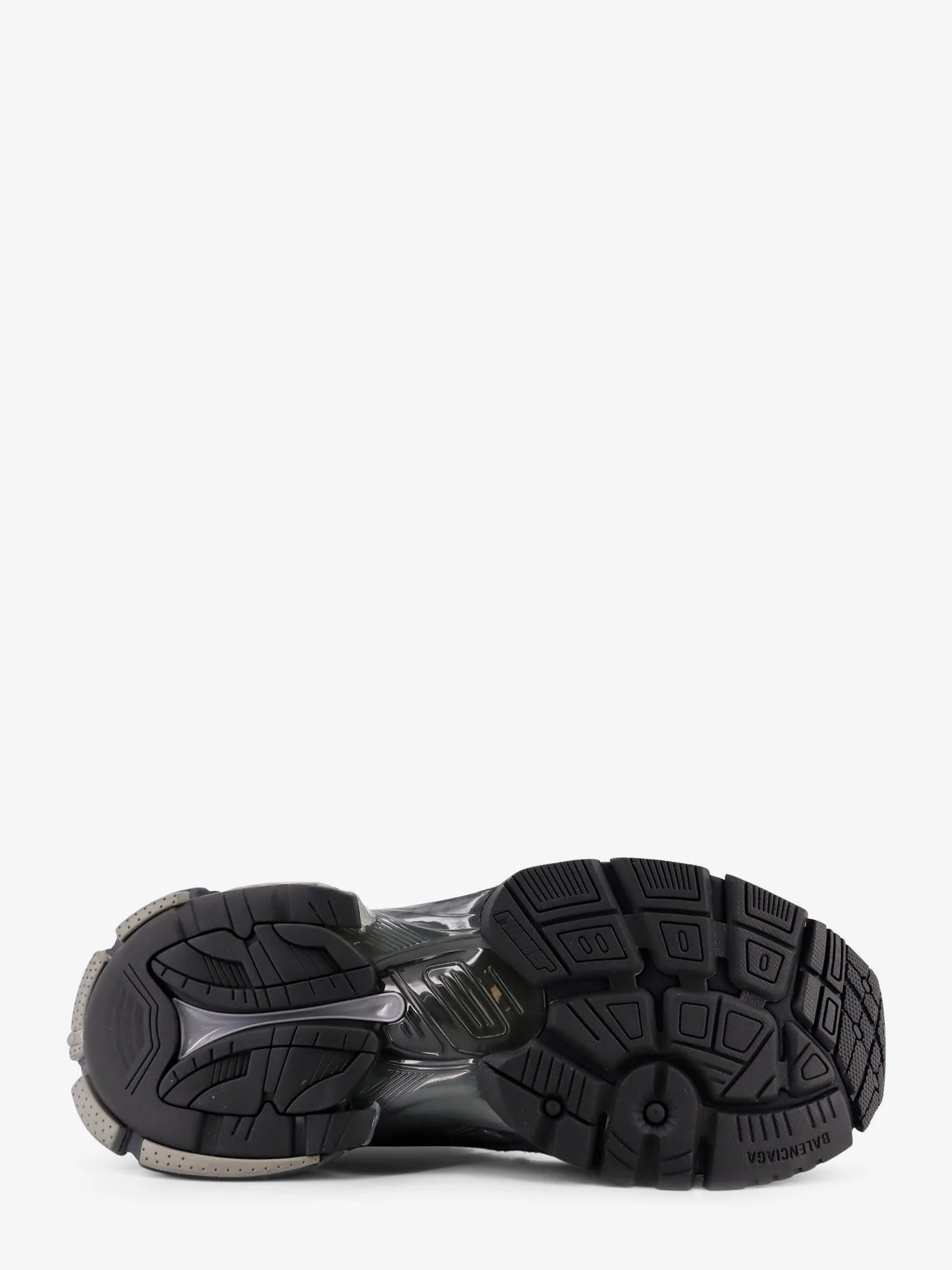 Runner sneakers in mesh with contrasting inserts