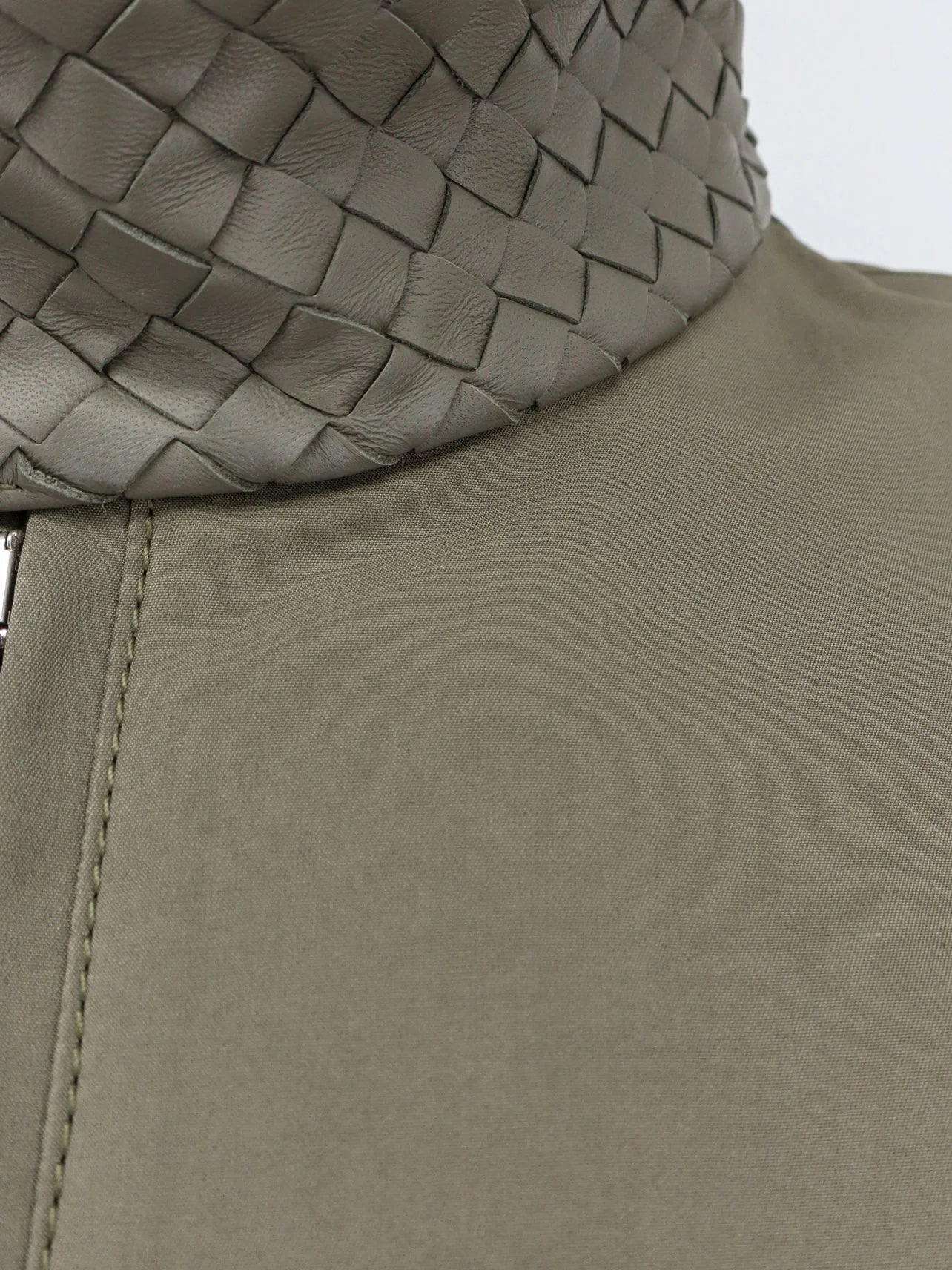 Cotton jacket with Intrecciato detail