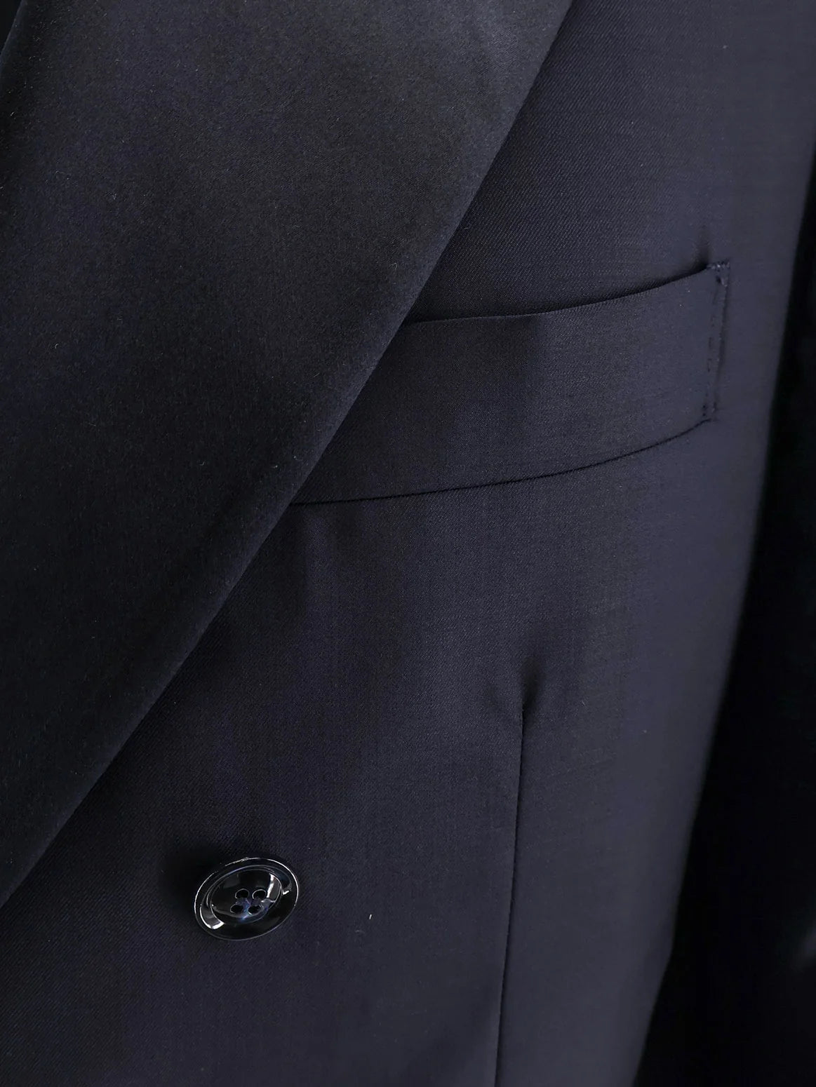Virgin wool and silk tuxedo