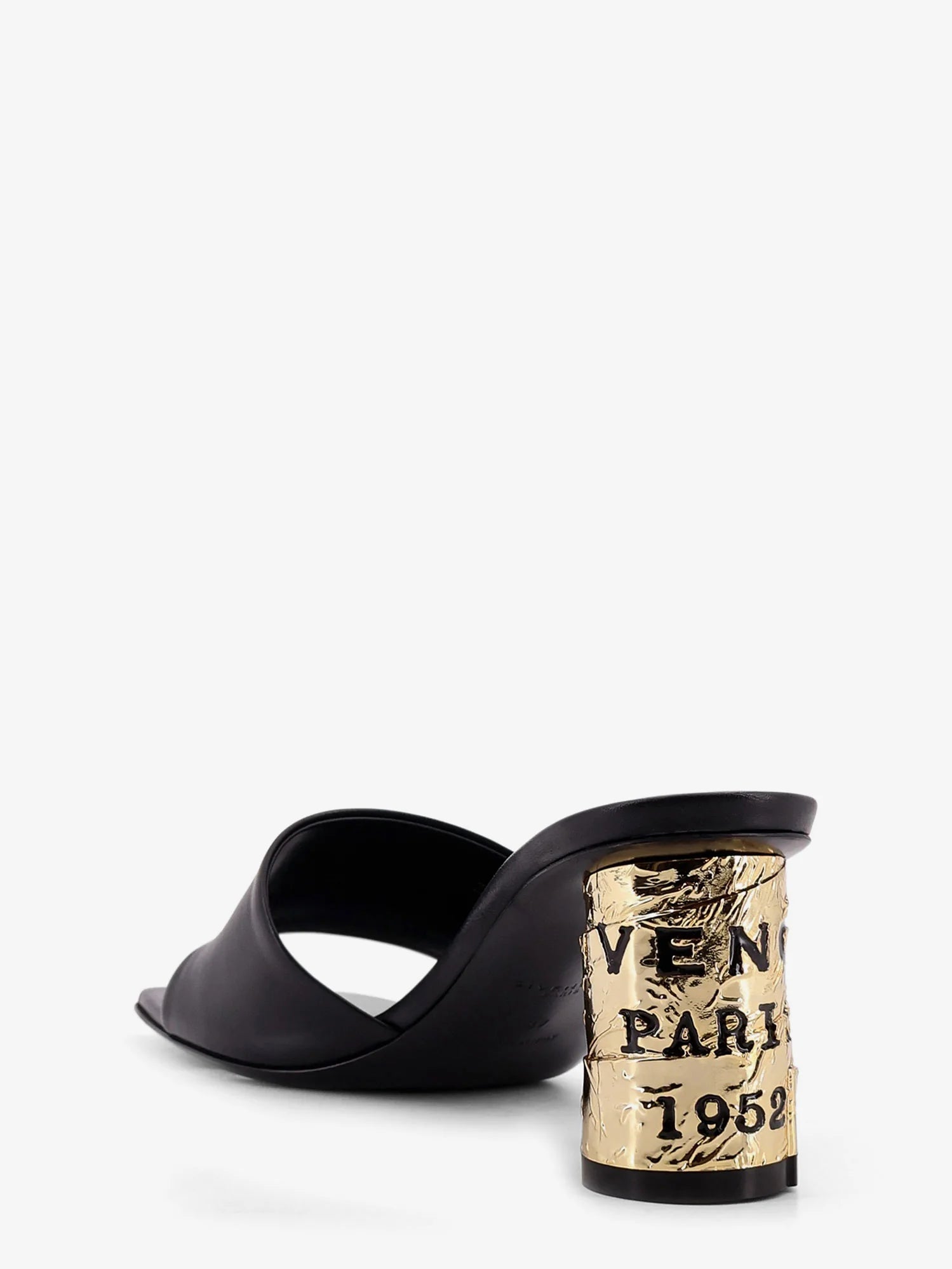 Leather sandals