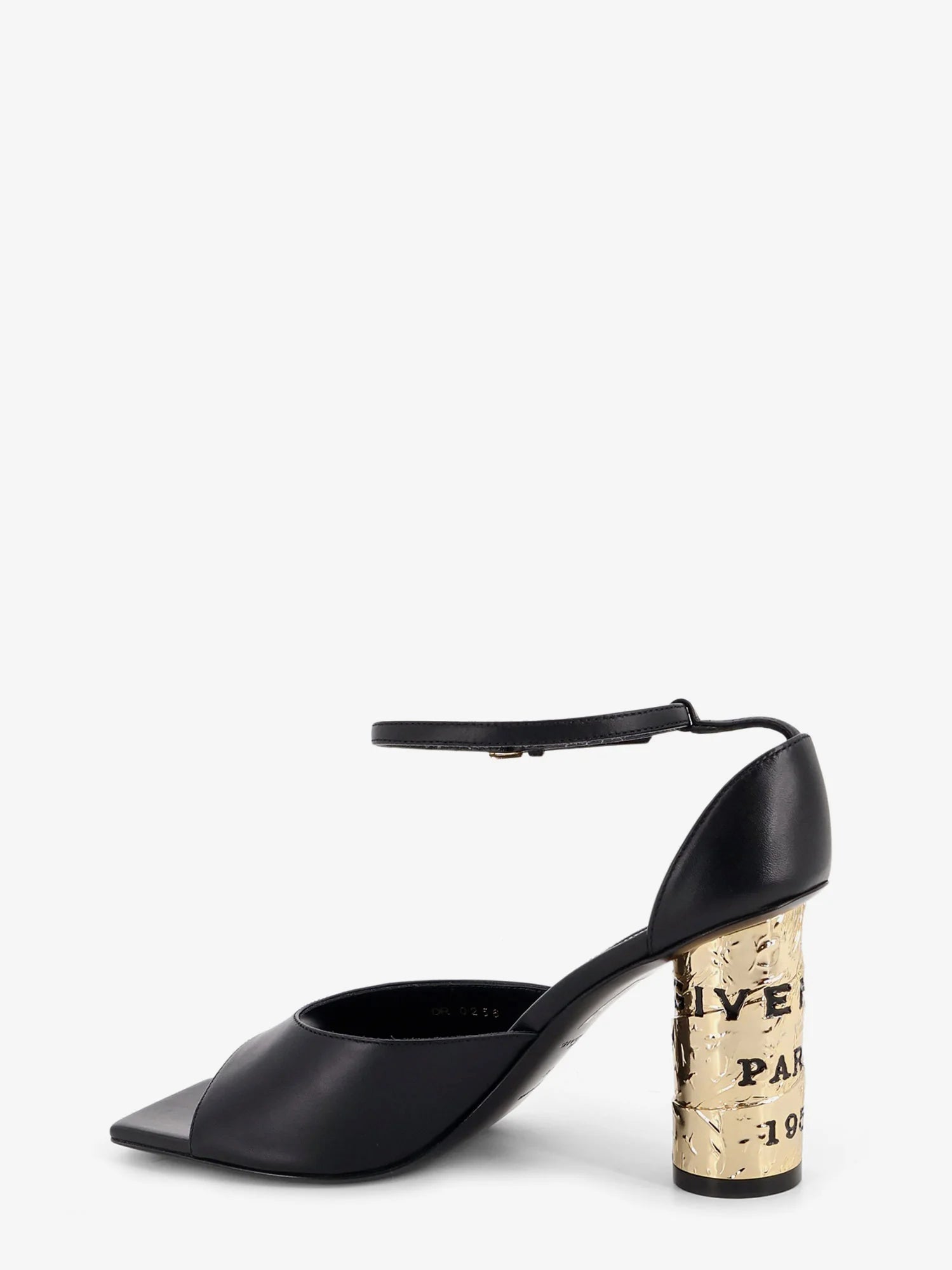 Leather sandals with Tape heel