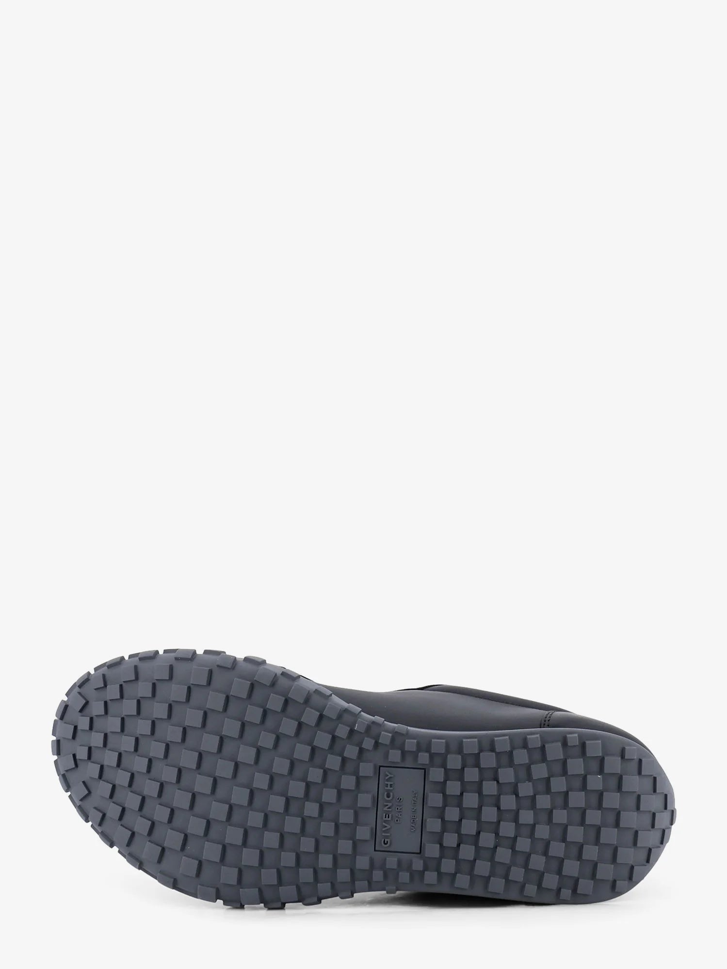 Leather sneakers
