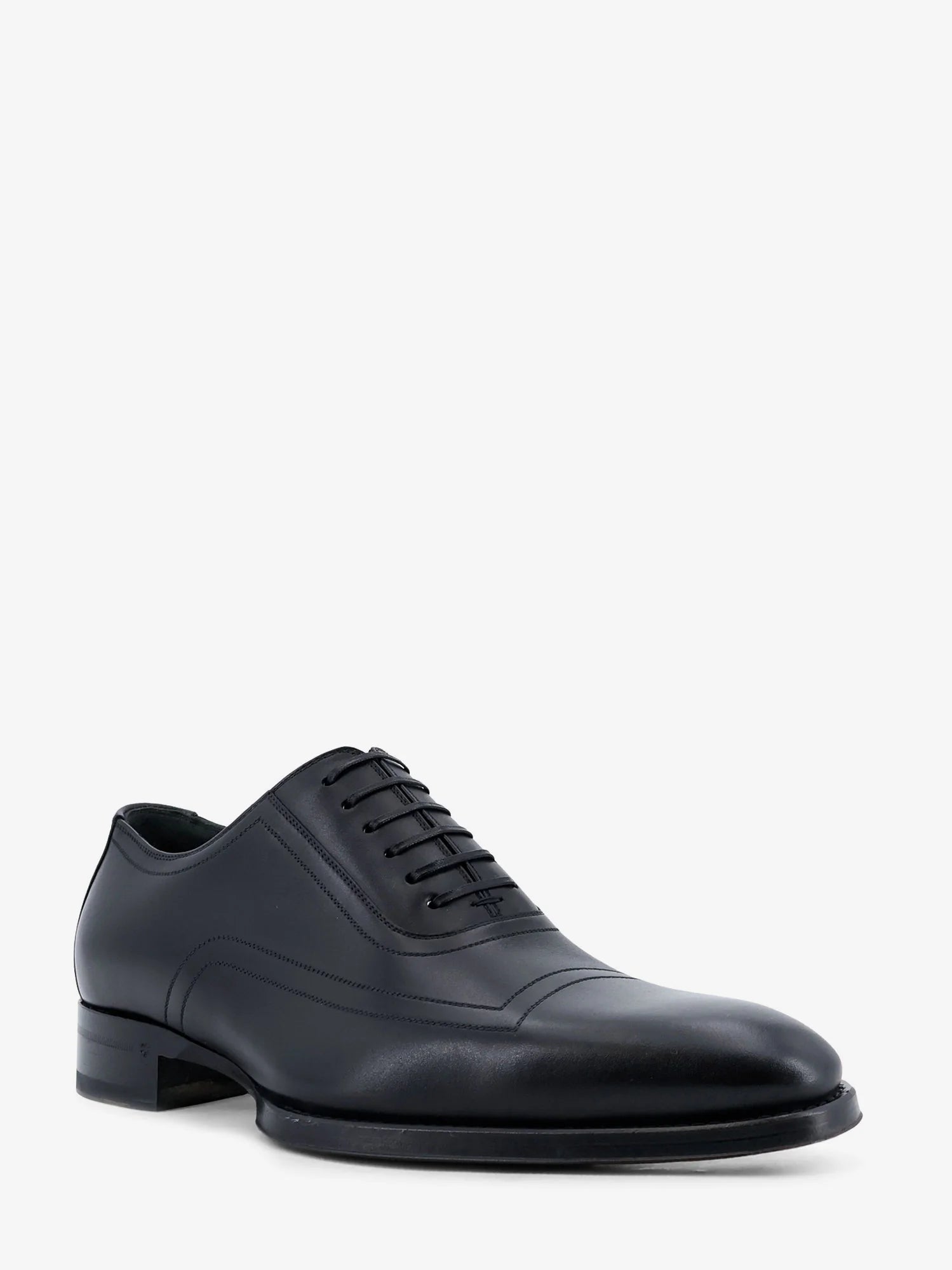 Leather lace-up