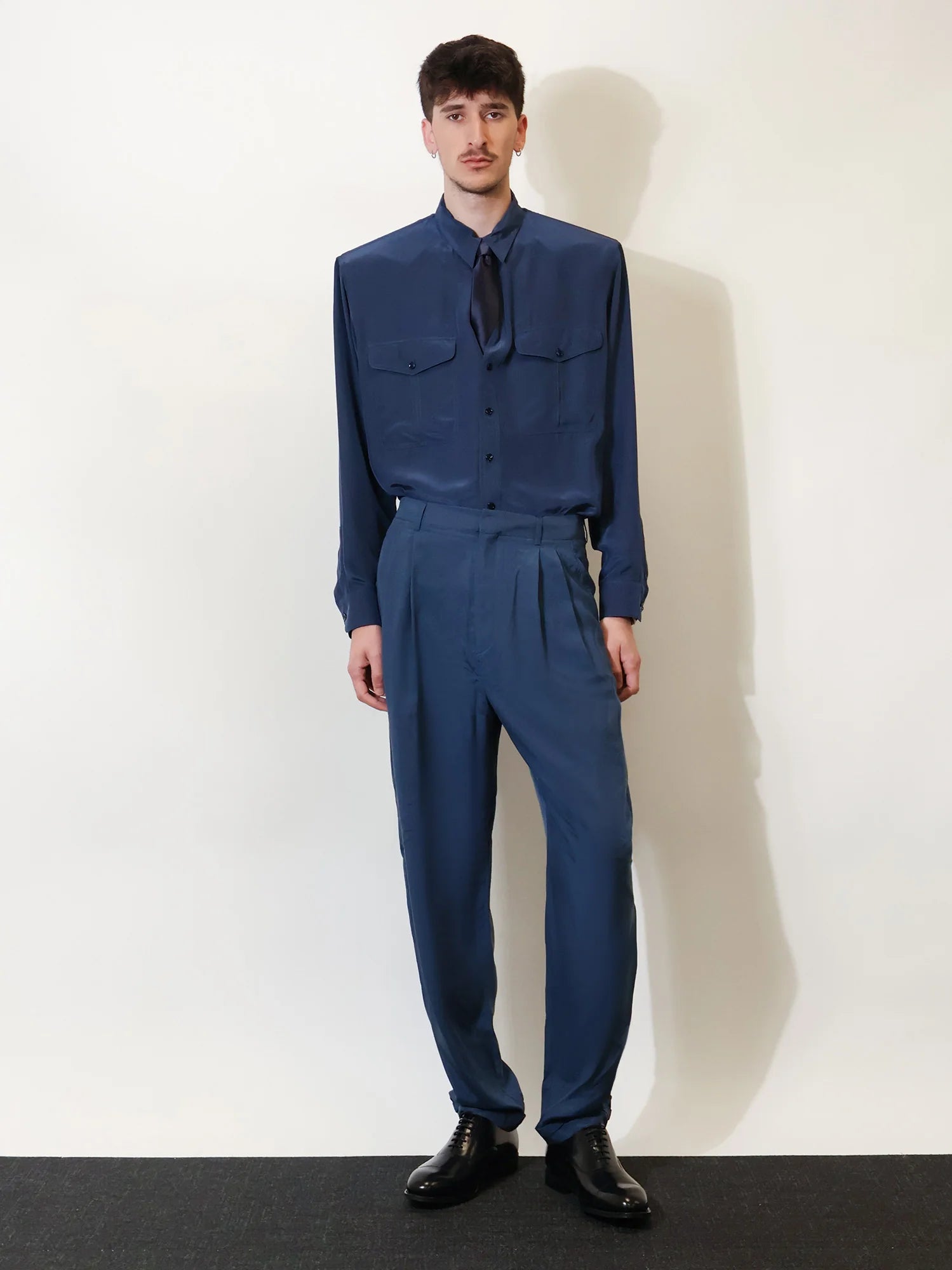 Silk trousers with belt