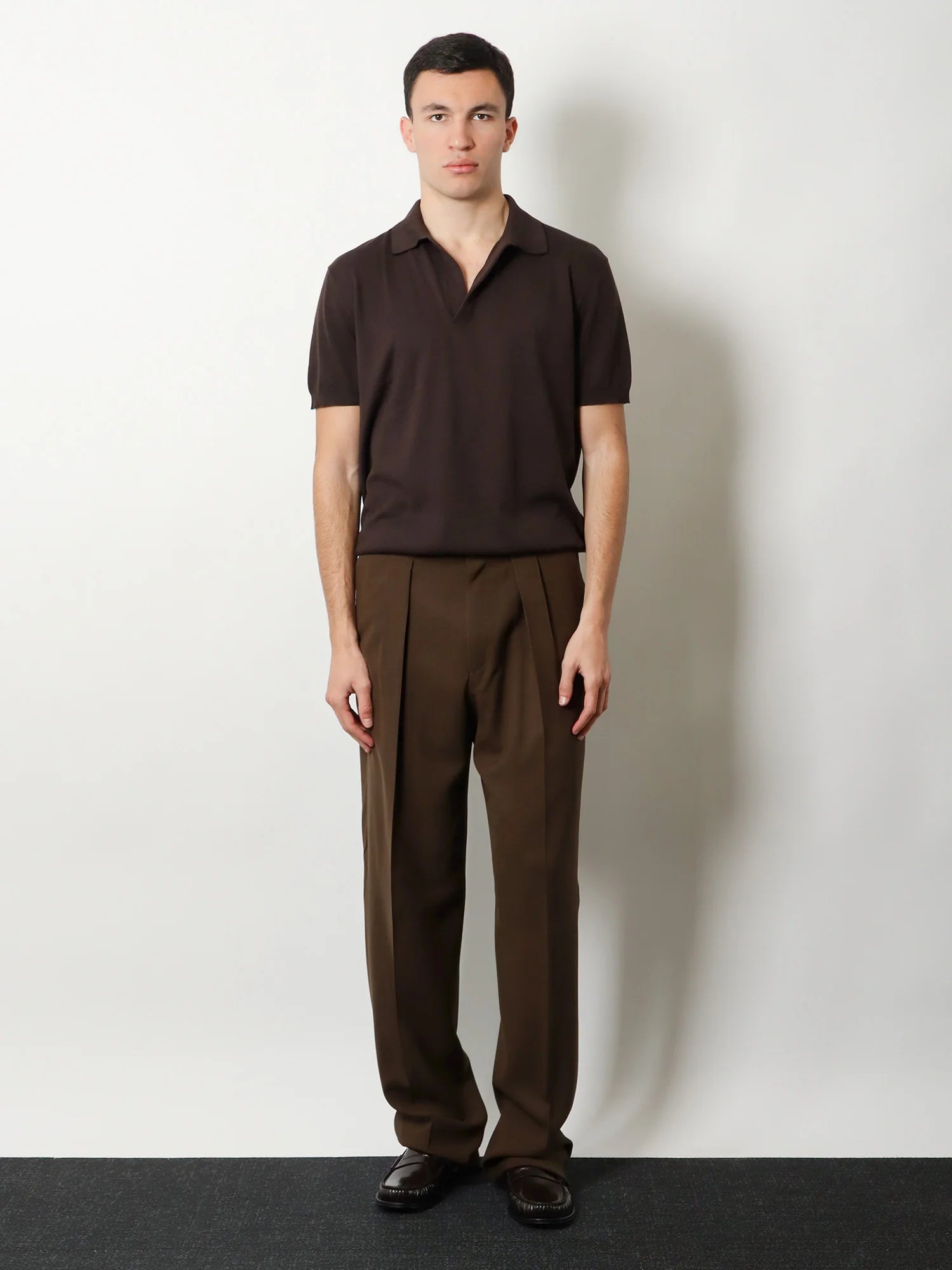 Wool trousers with pinces