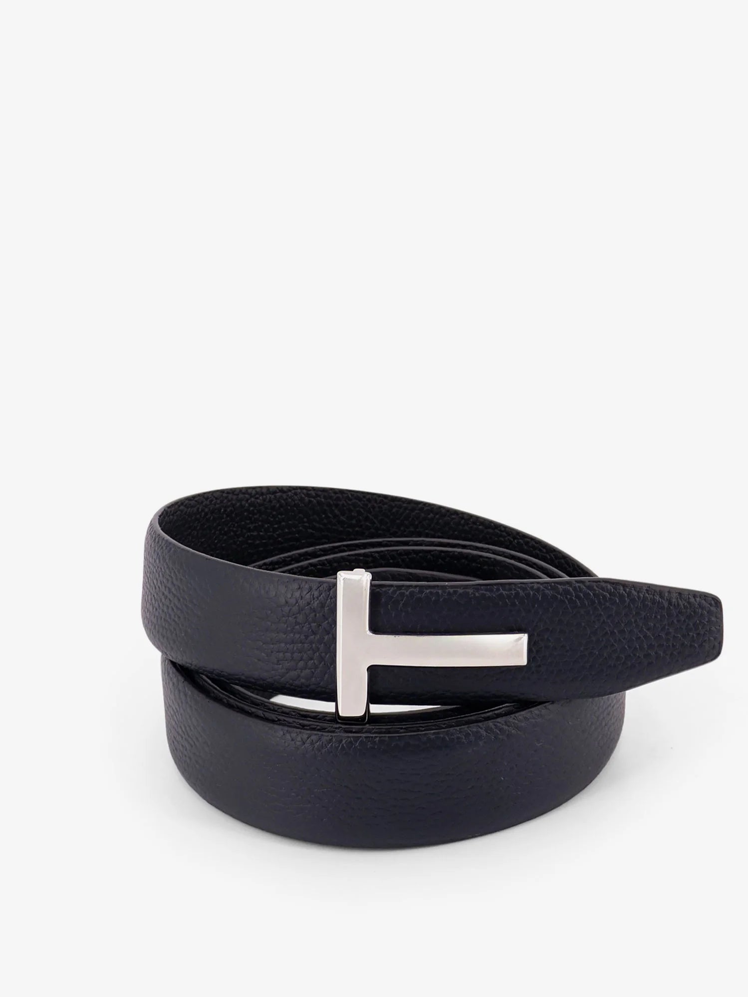 Crocodile-effect leather belt