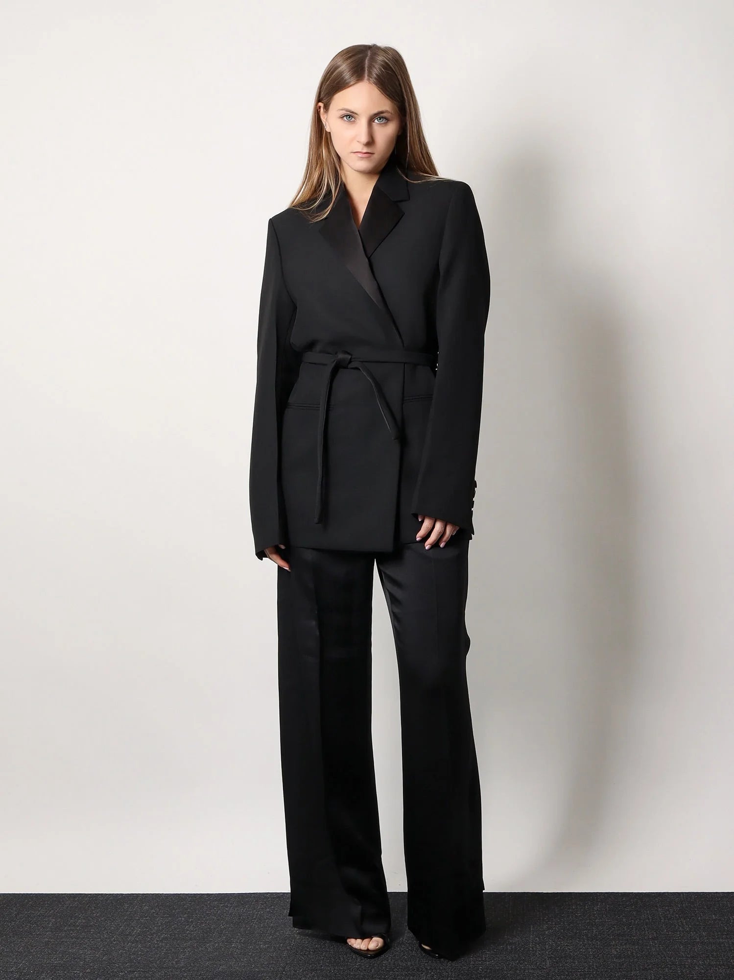 Viscose blend trouser with slits