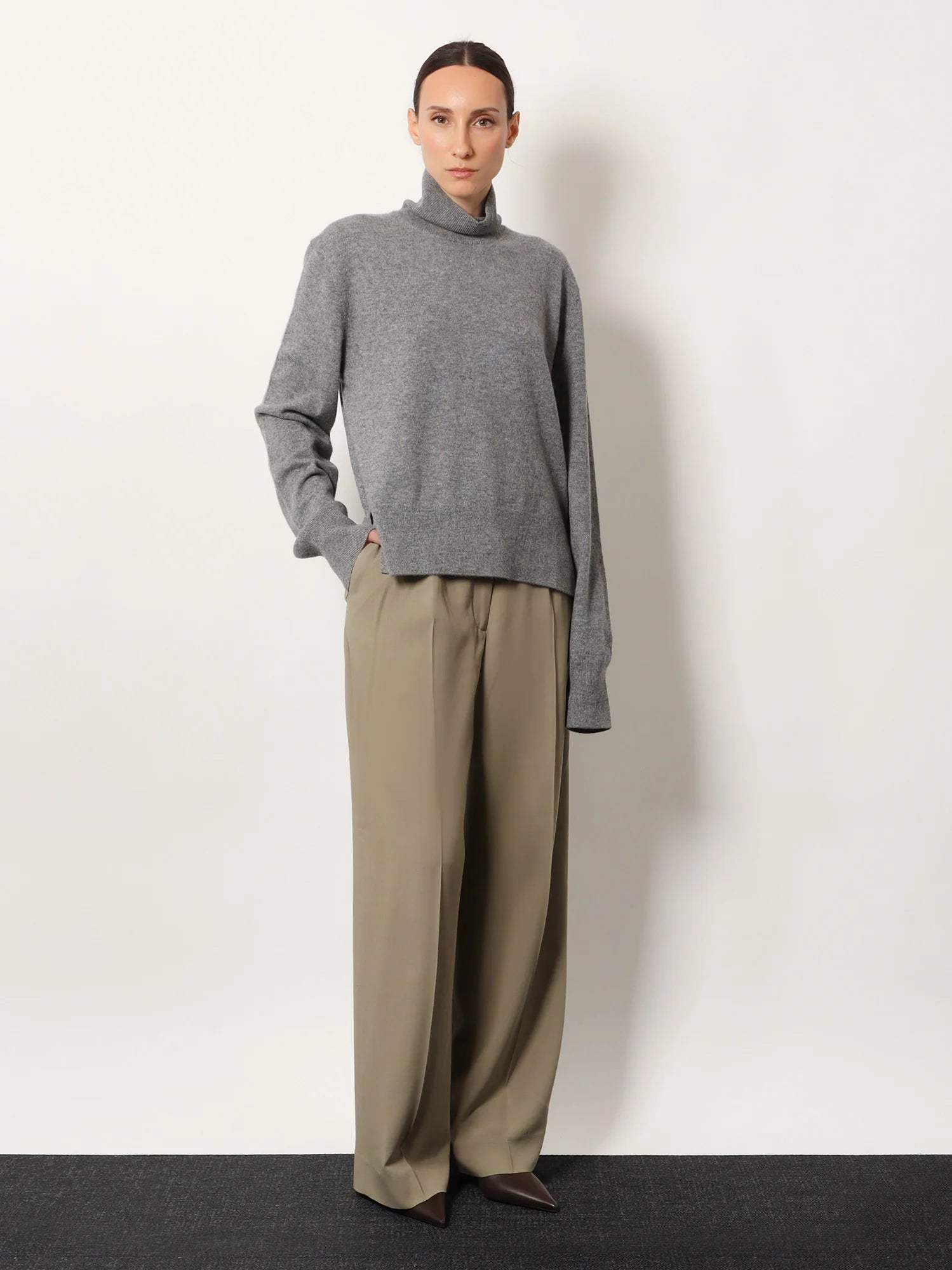 Viscose and wool trousers