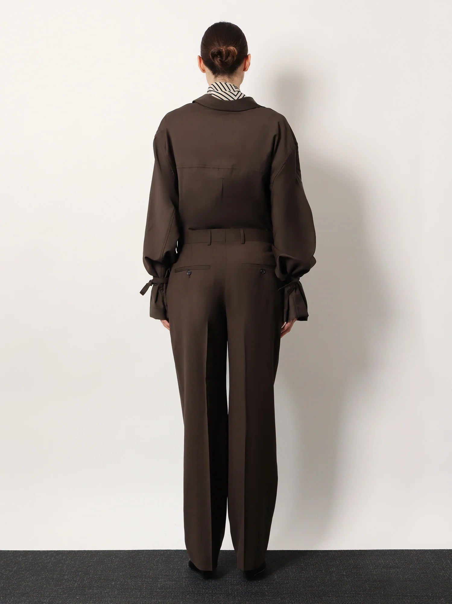 Wool trousers with pinces