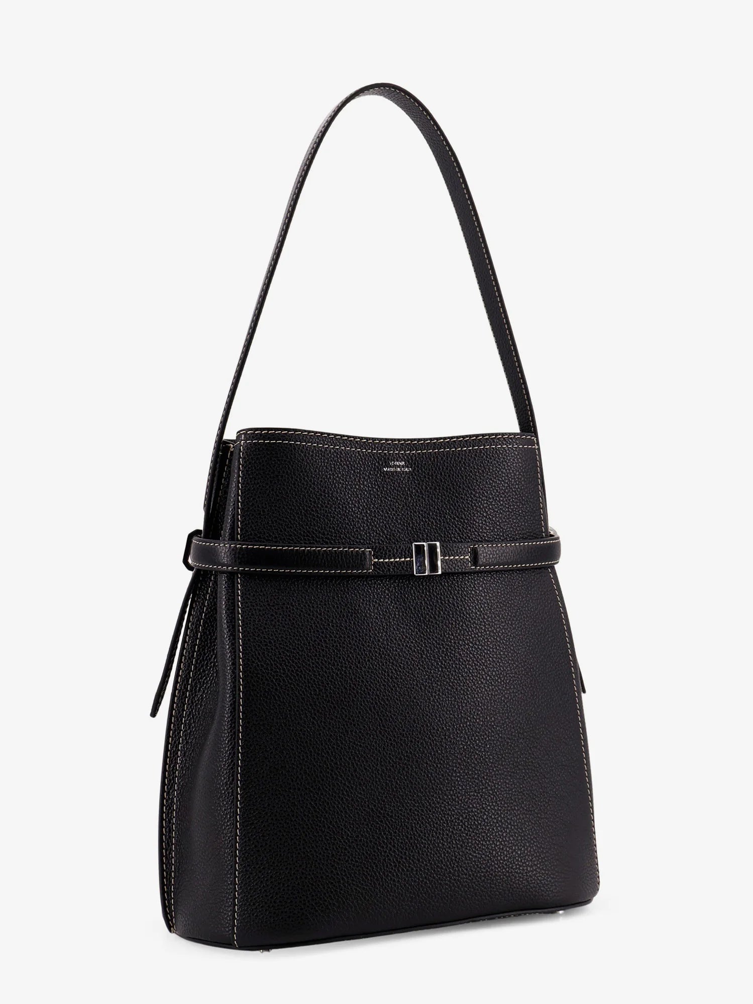 Hammered leather bucket bag with strap on the front