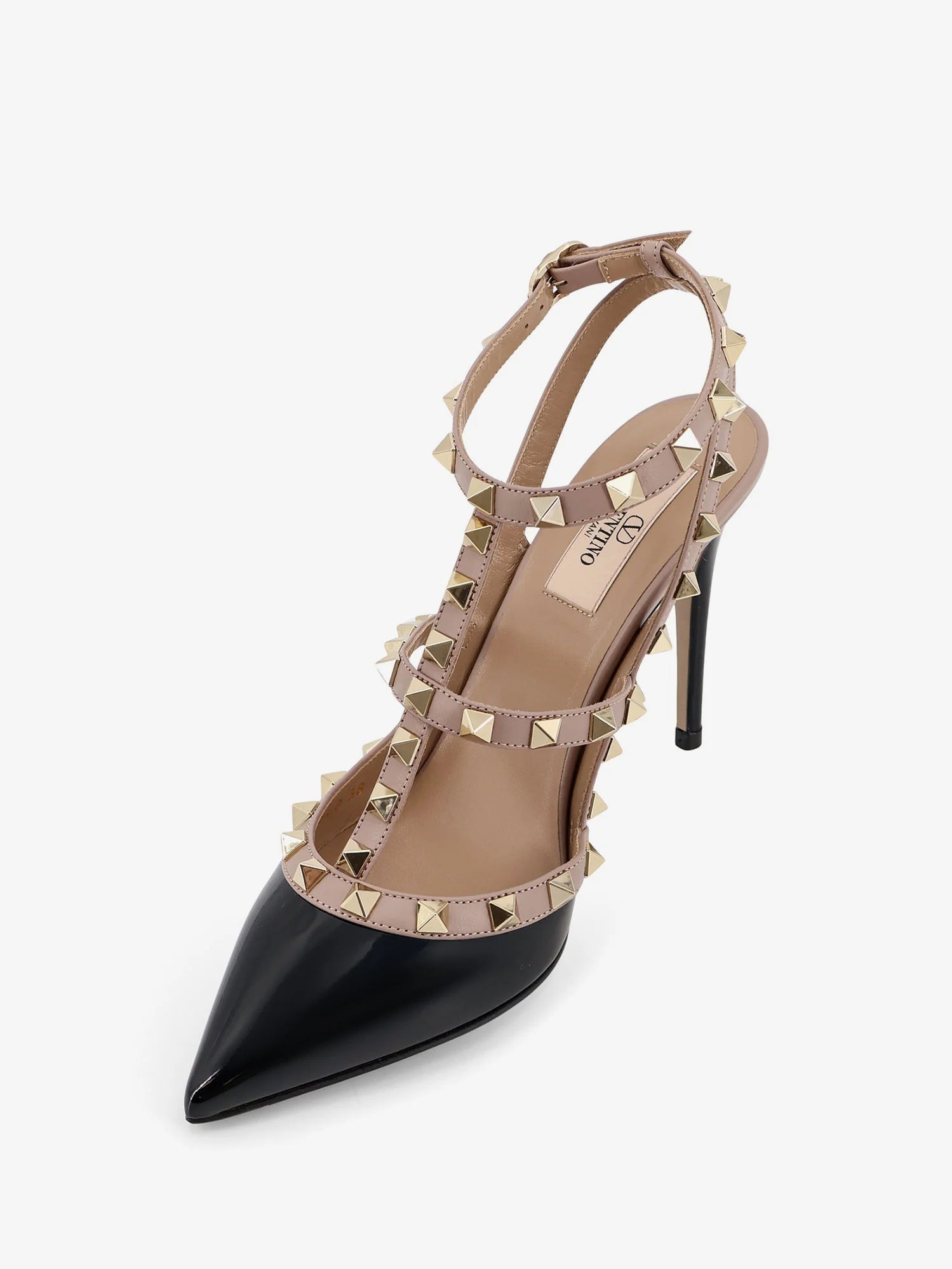 Rockstud patent leather pumps with iconic studs