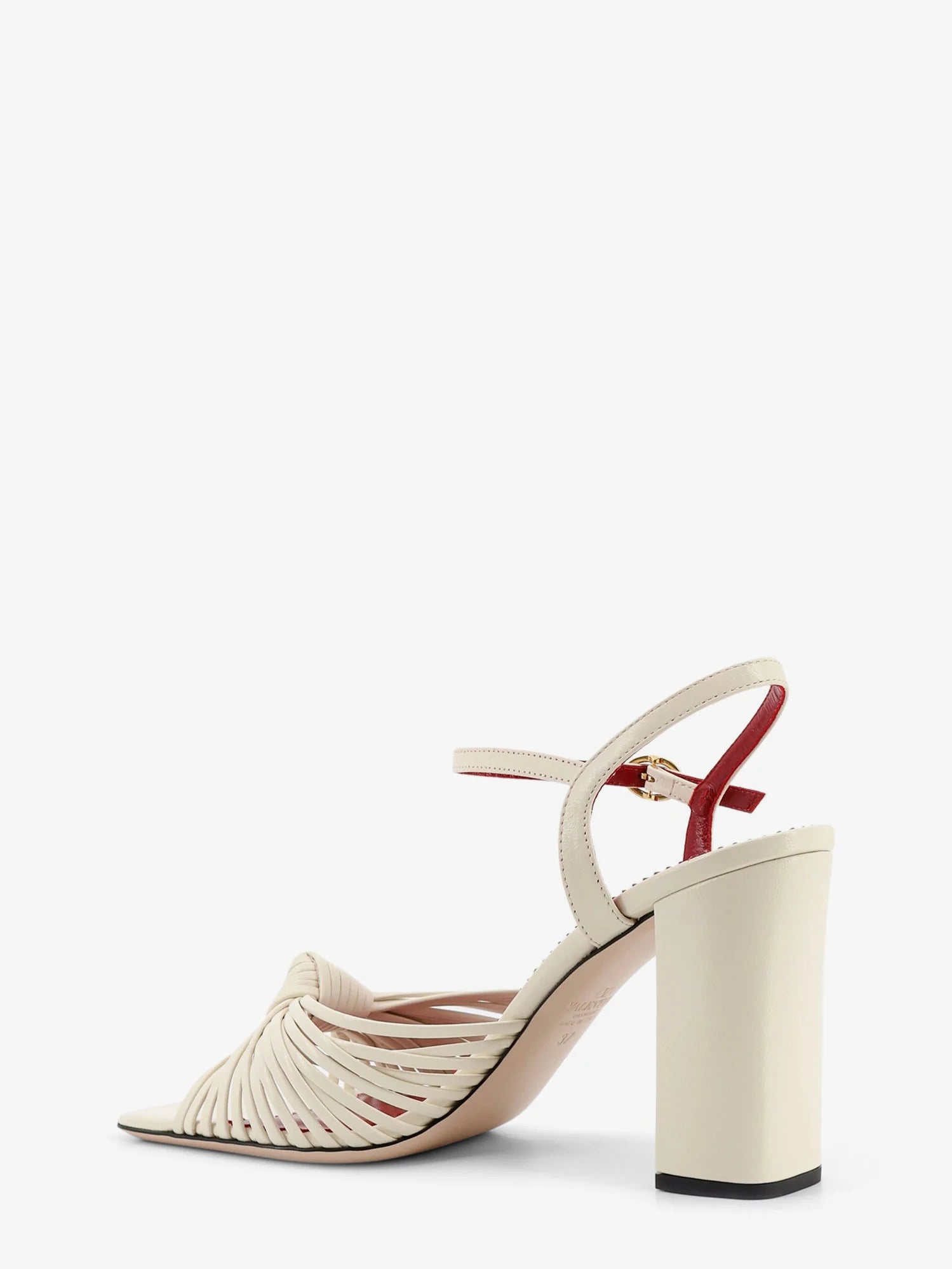 VG Annet leather sandals with metal VLogo