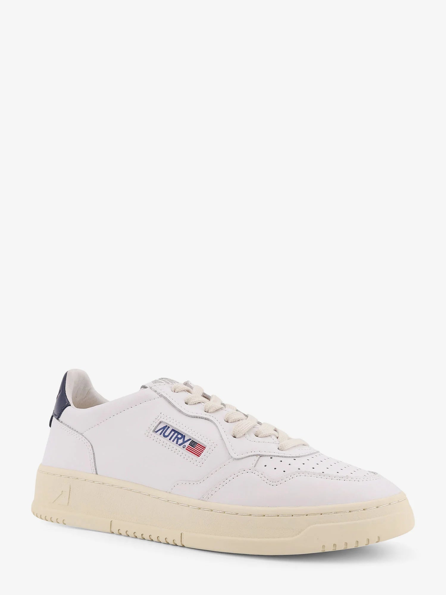 Medalist Low leather sneakers with side logo