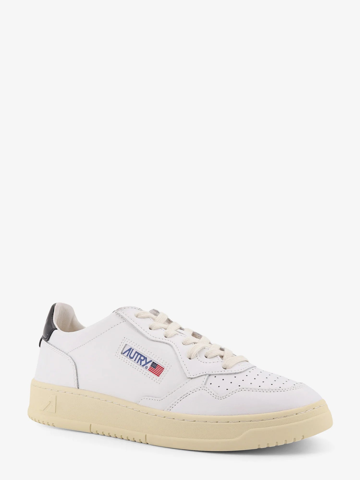 Medalist Low leather sneakers with side logo