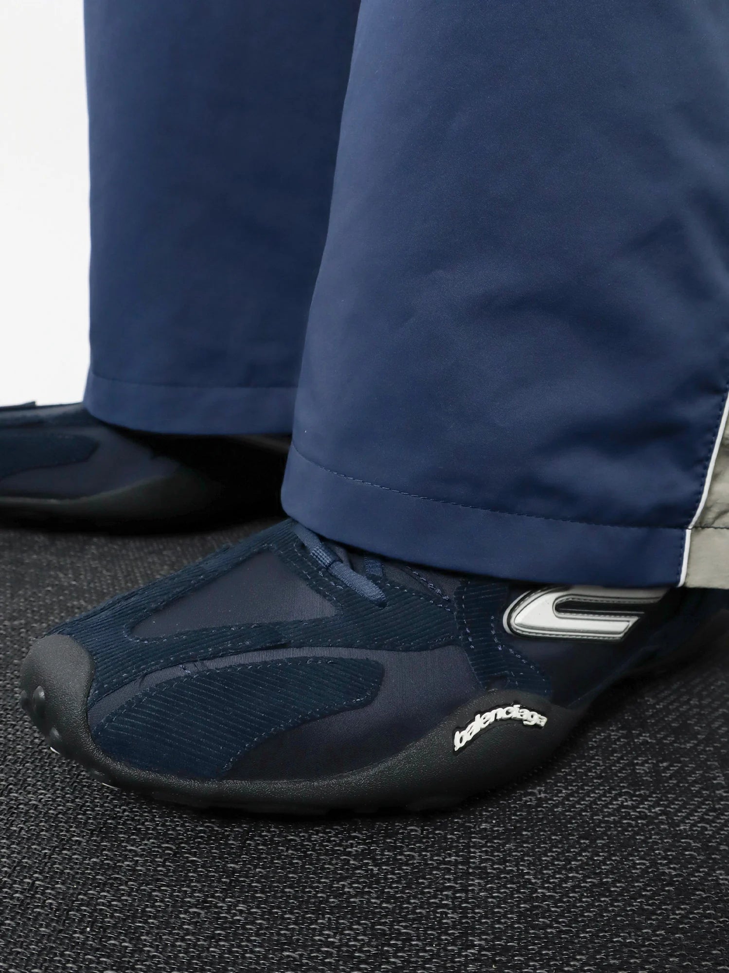 Monday Ultra sneakers with velvet inserts