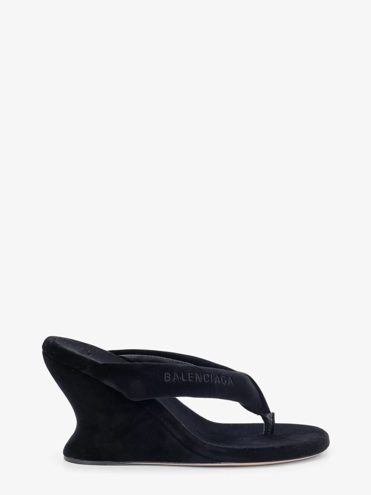 Gaeta velvet sandals