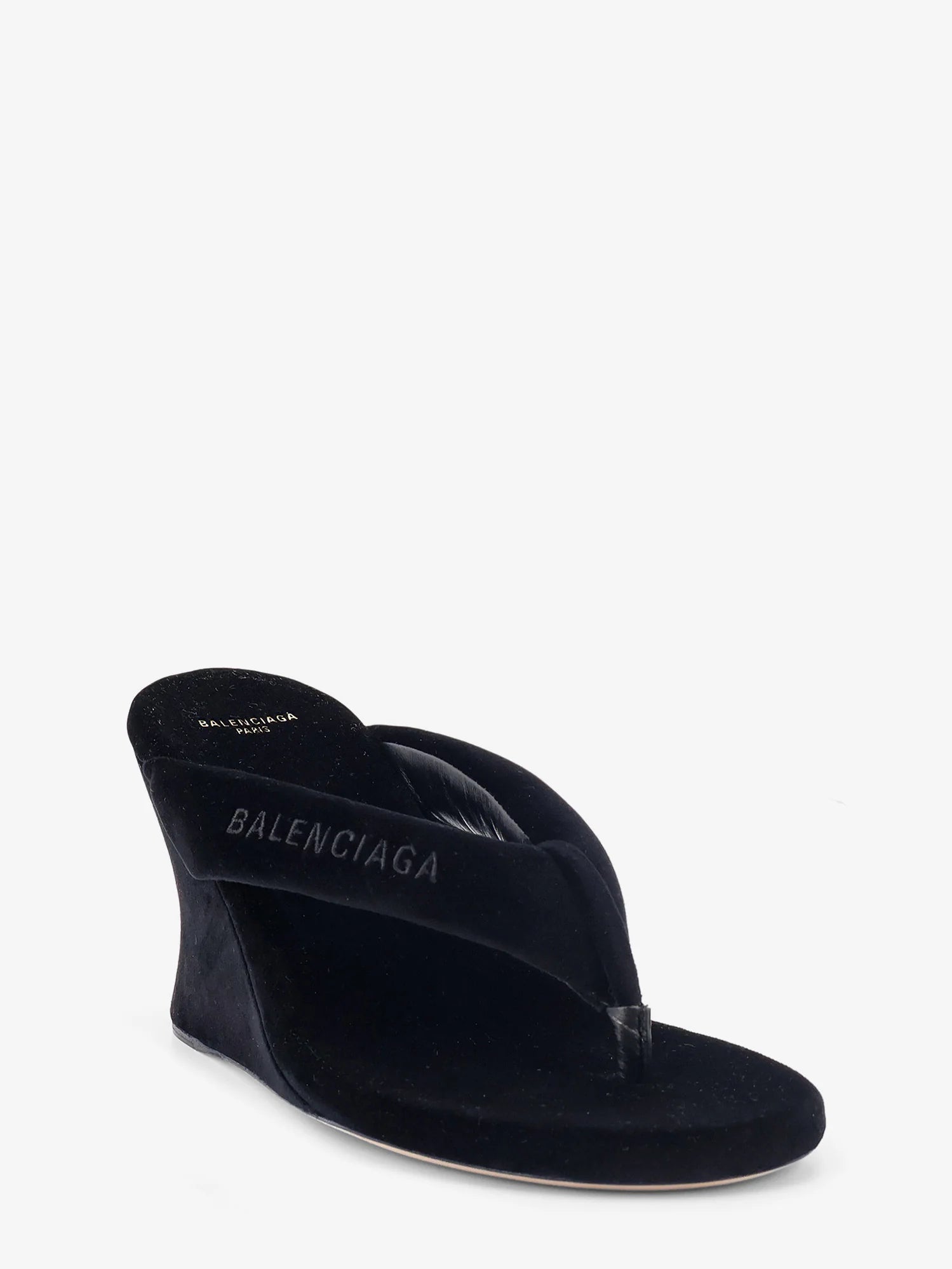Gaeta velvet sandals