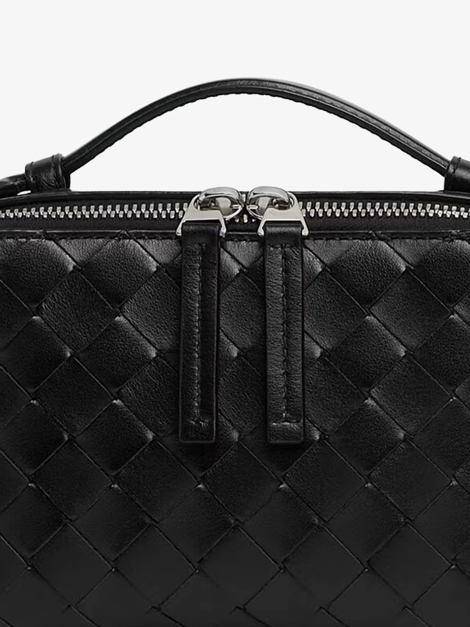Leather clutch bag with Intrecciato motif