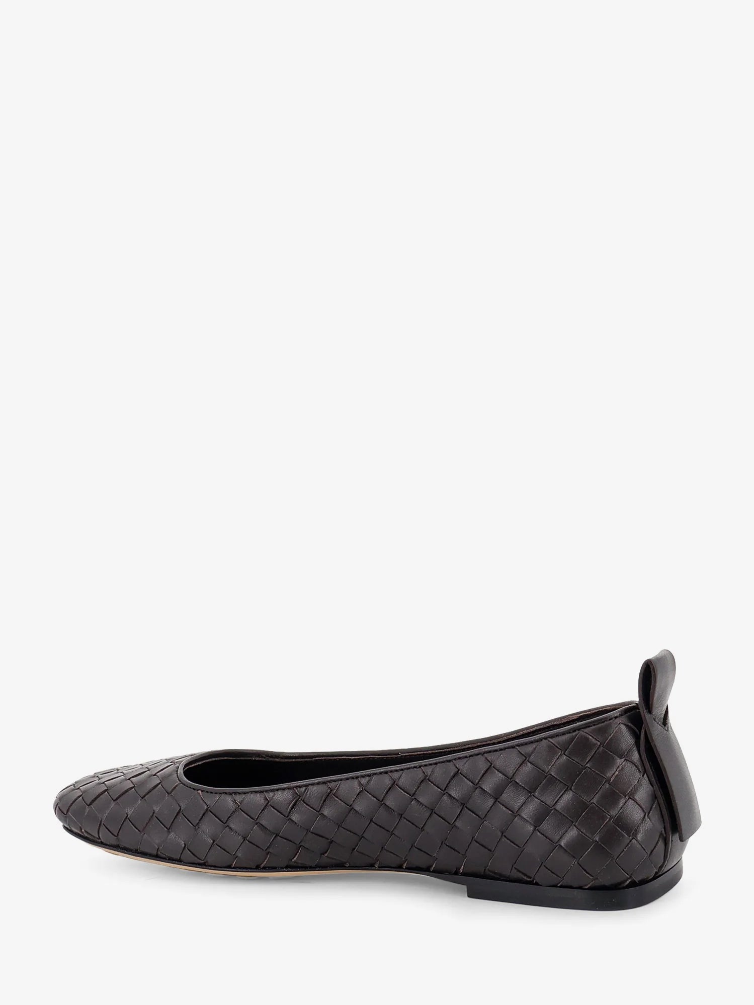 Charlotte leather ballerinas with Intrecciato motif