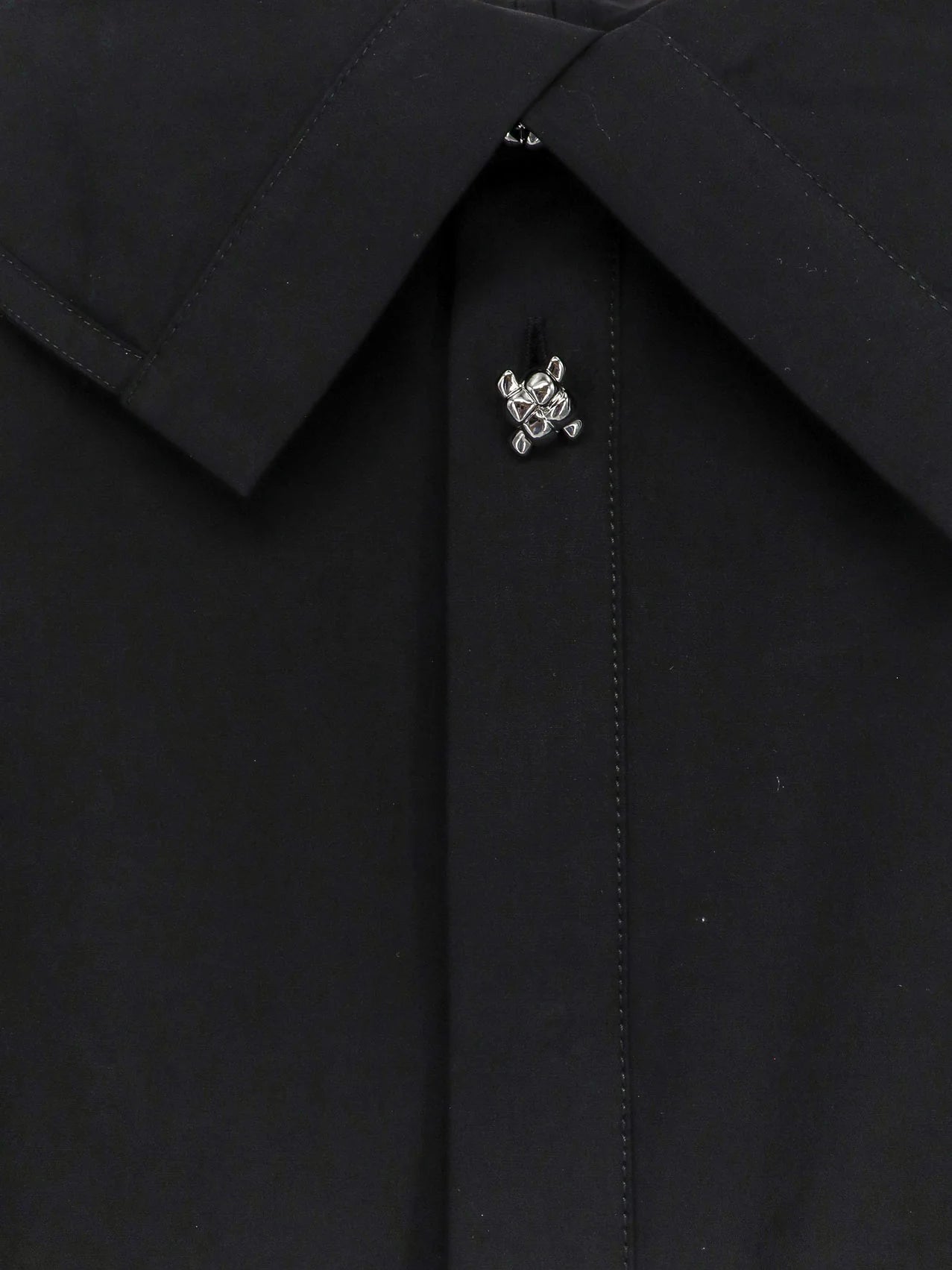 Compact cotton canvas shirt with Square Knot buttons