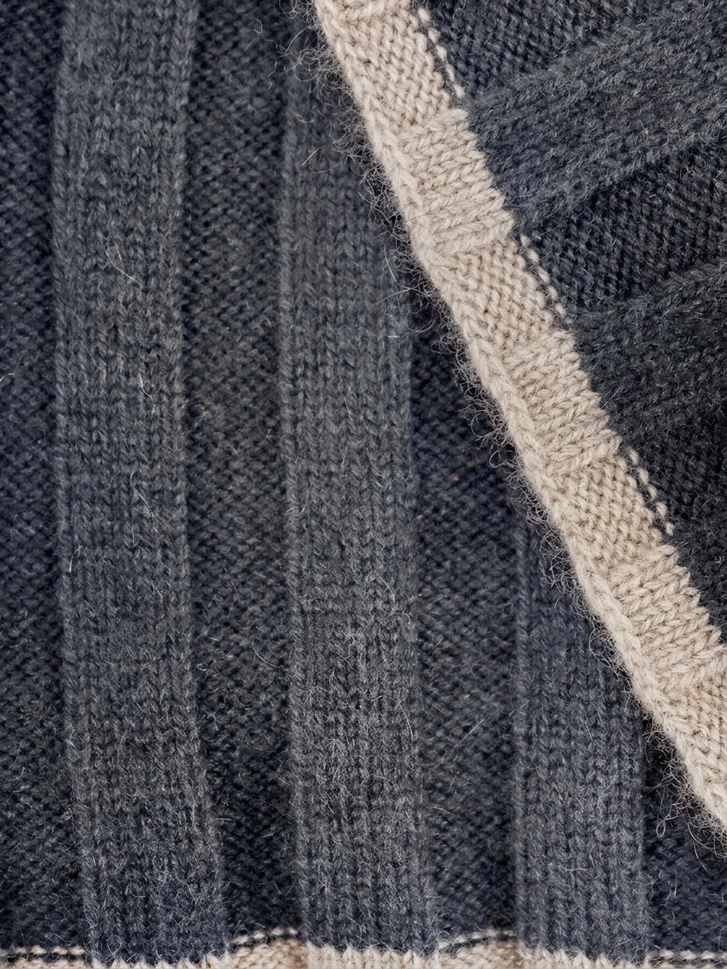Cashmere scarf