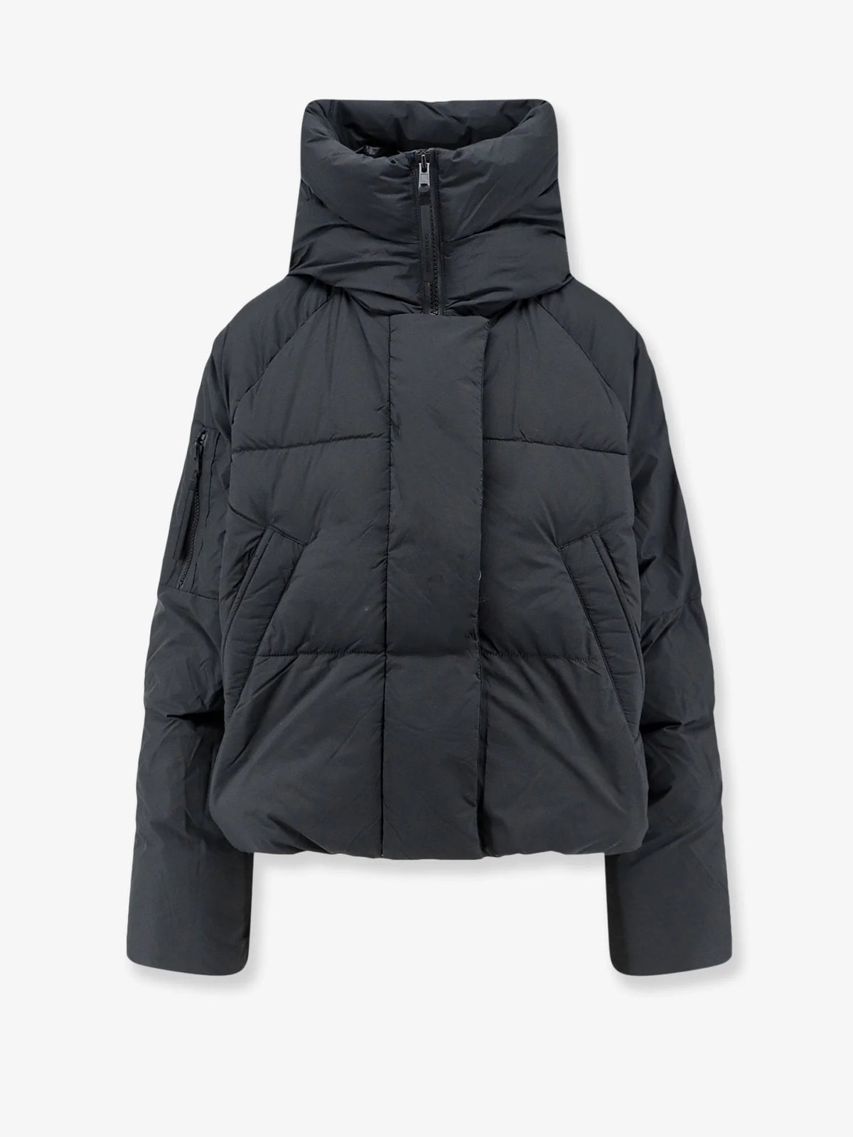 Recycled fabric down jacket