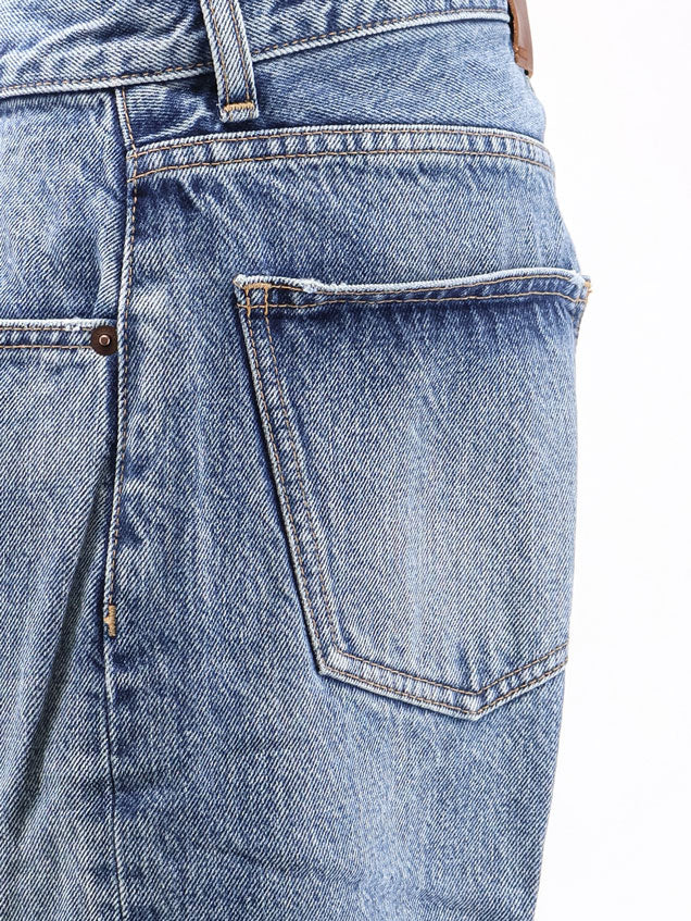 Boyfriend Jeans with Logo tag