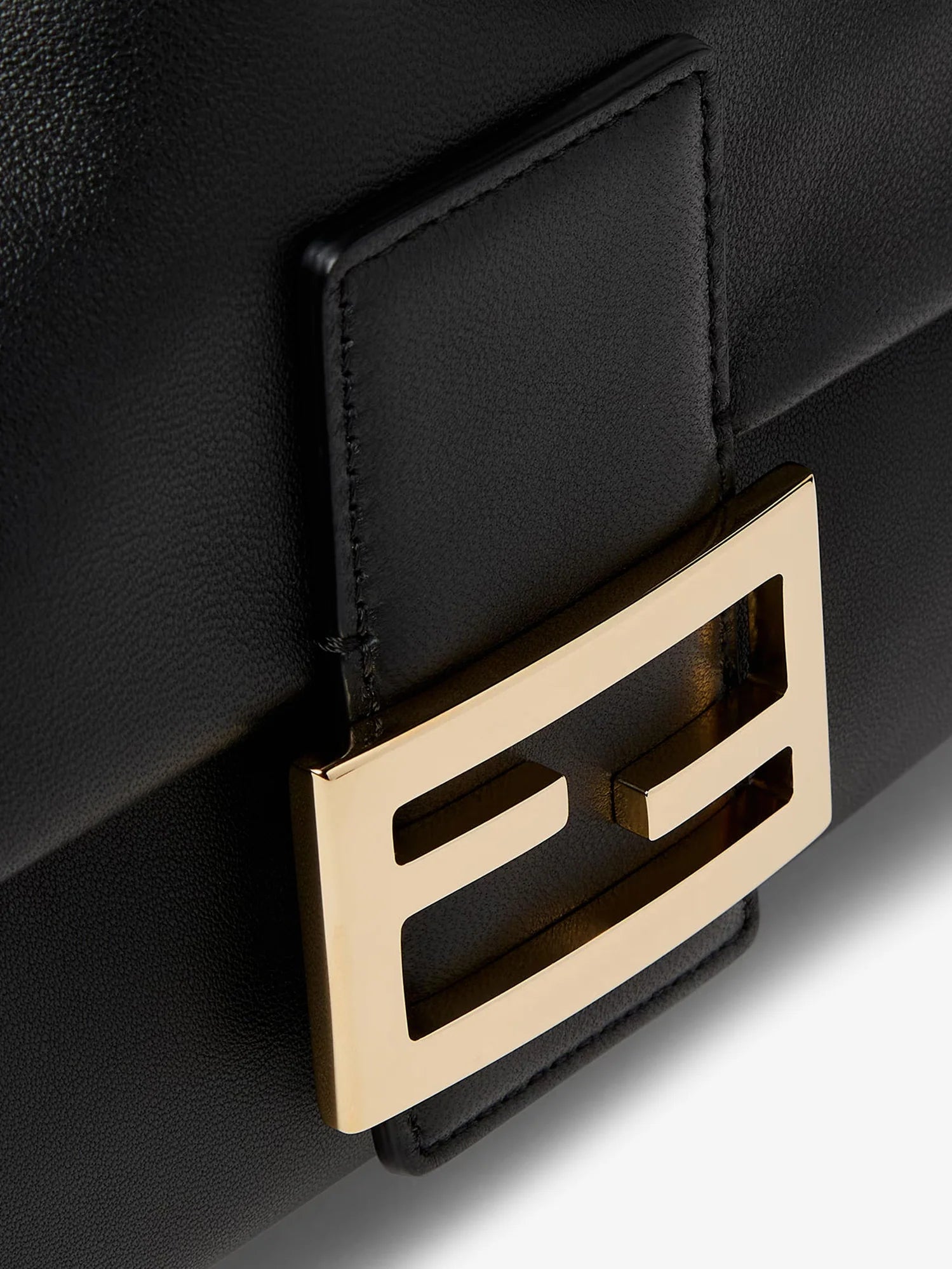Baguette Soft Medium leather shoulder bag