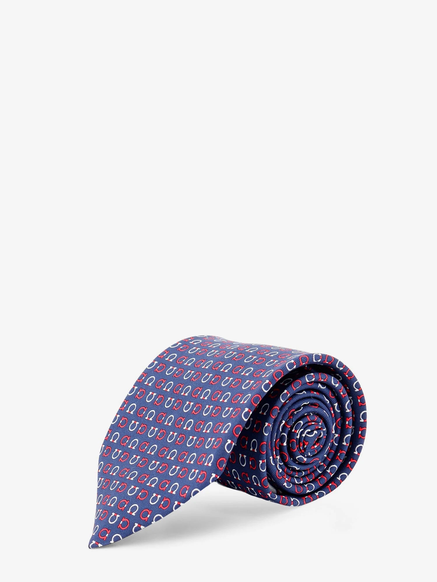 Silk tie
