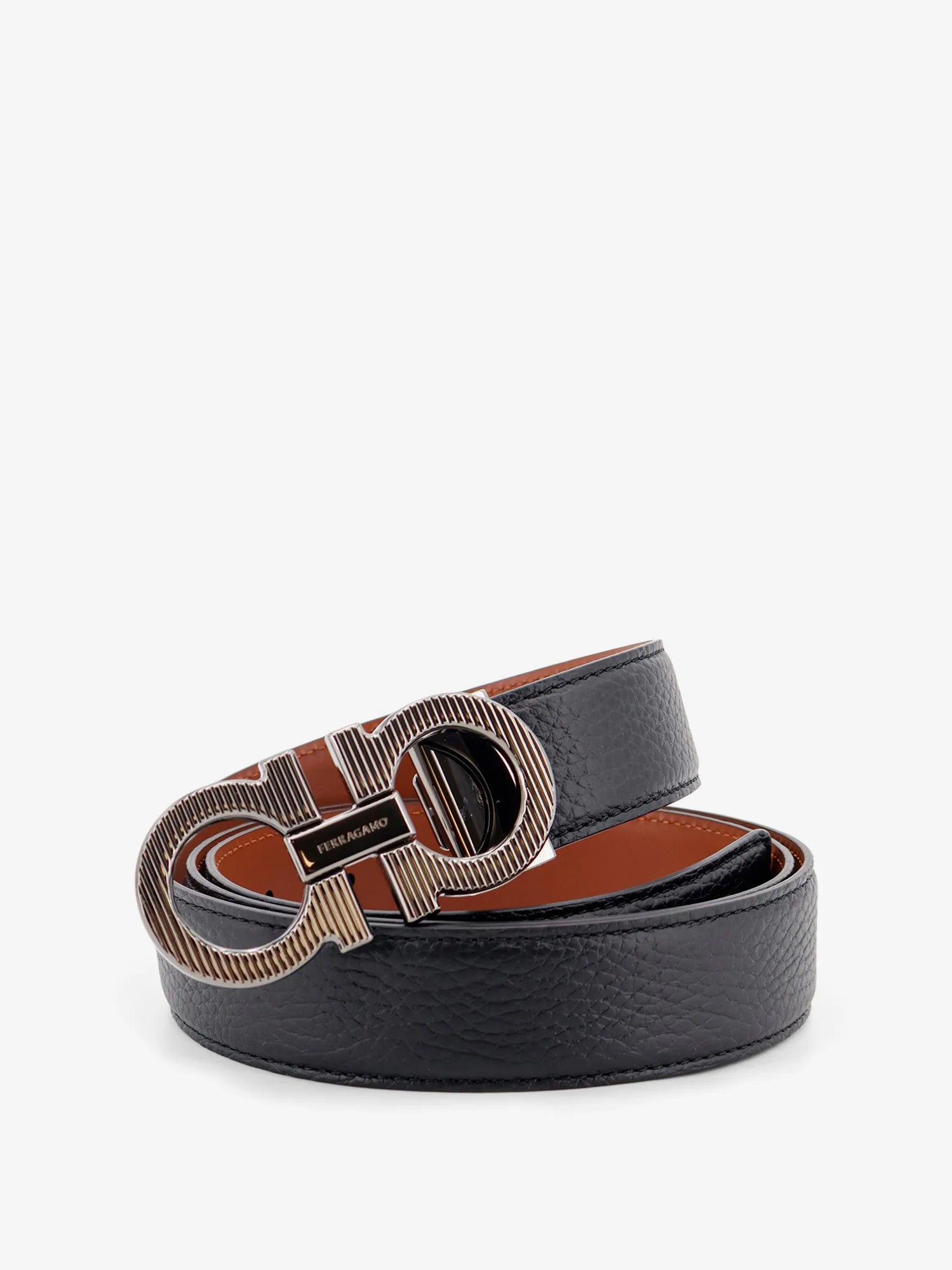 Reversible leather belt