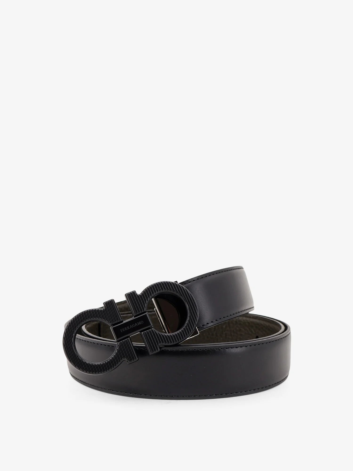 Reversible leather belt