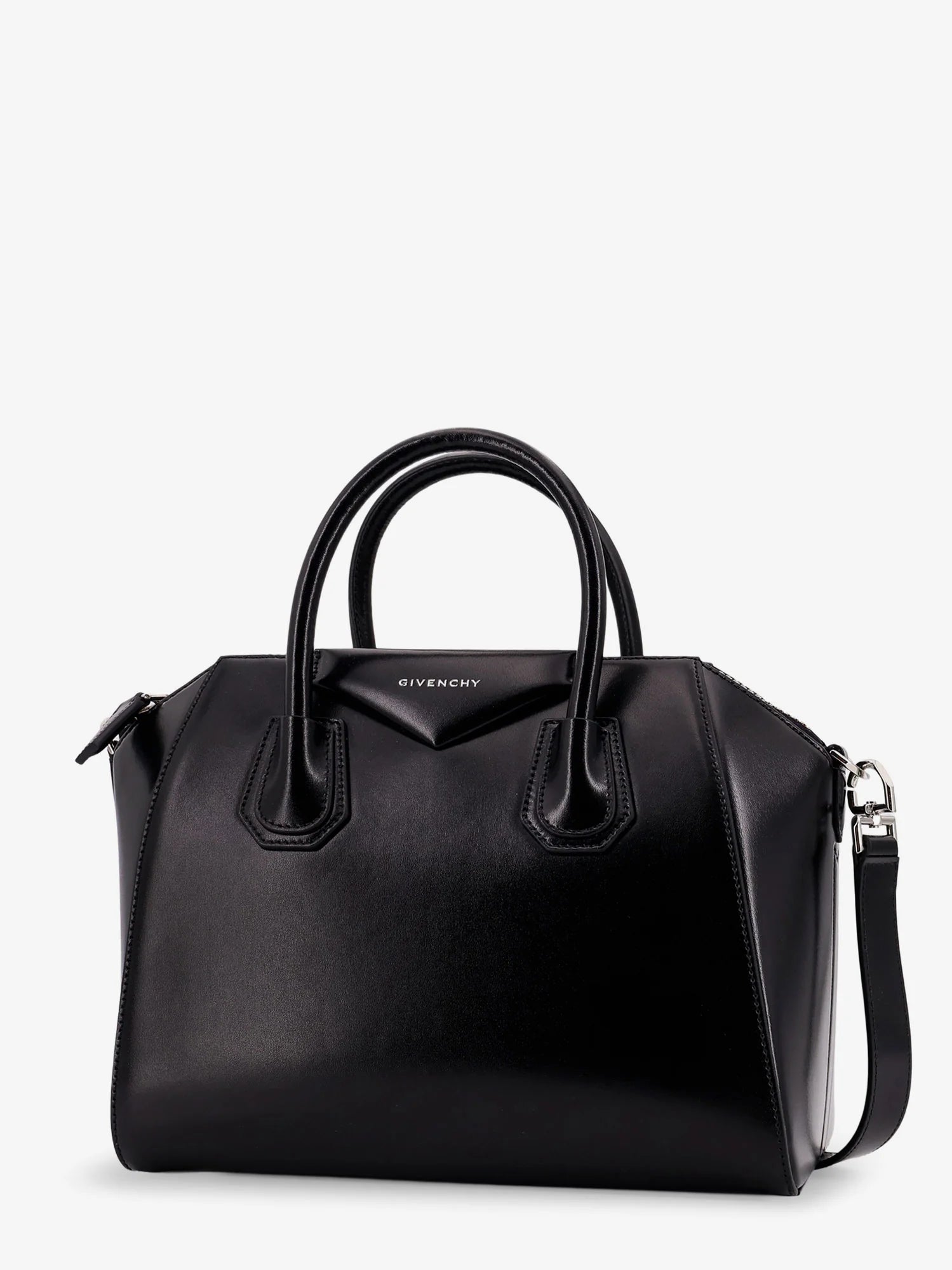 Antigona leather shoulder bag