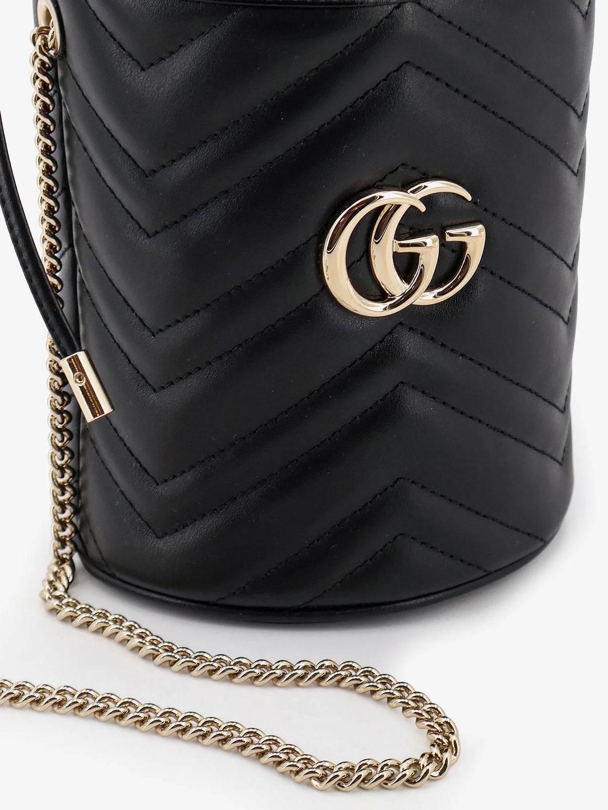 GG Marmont matelassé leather bucket bag