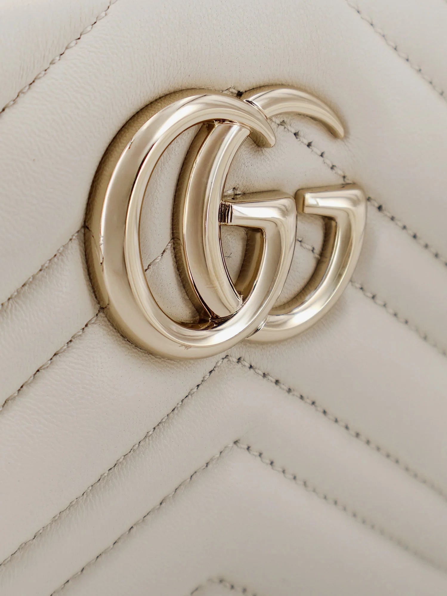 GG Marmont leather camera bag
