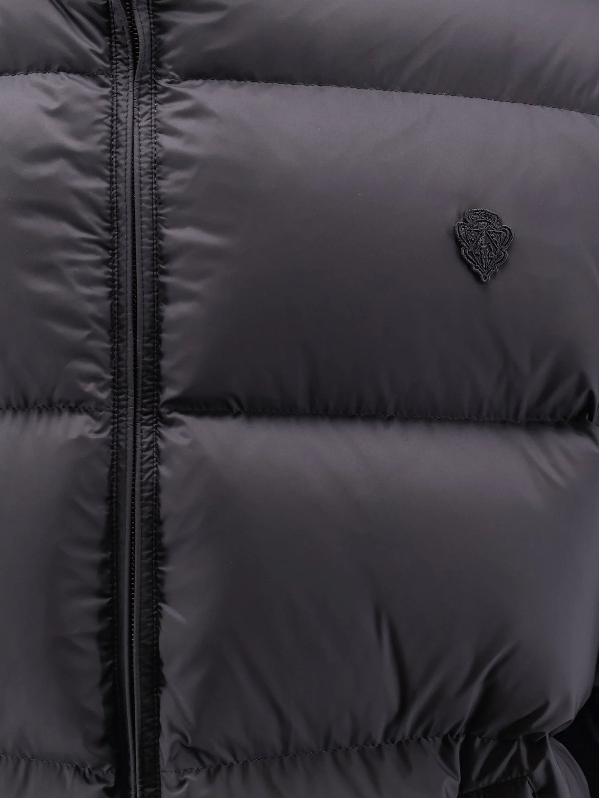 Lightweight polyester down jacket with zip