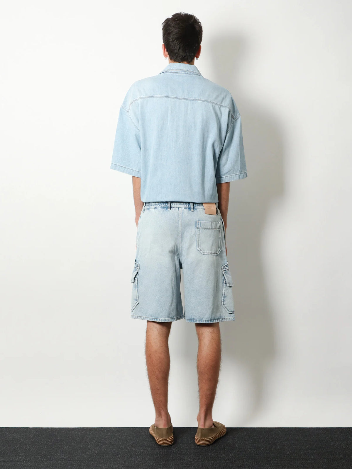 Pantalone corto con tasche