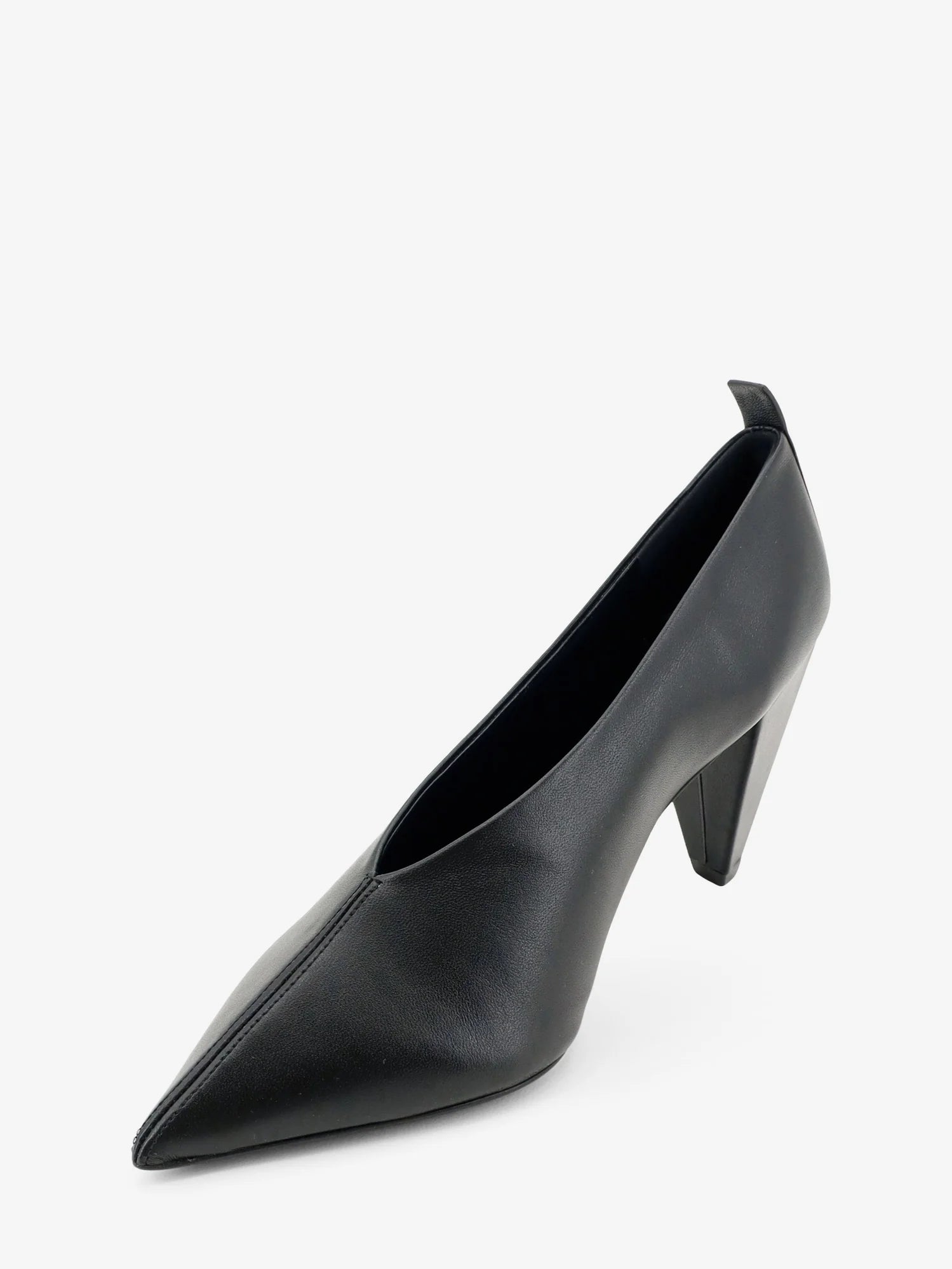 Origami Cubic leather pumps