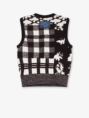 Sleeveless wool sweater