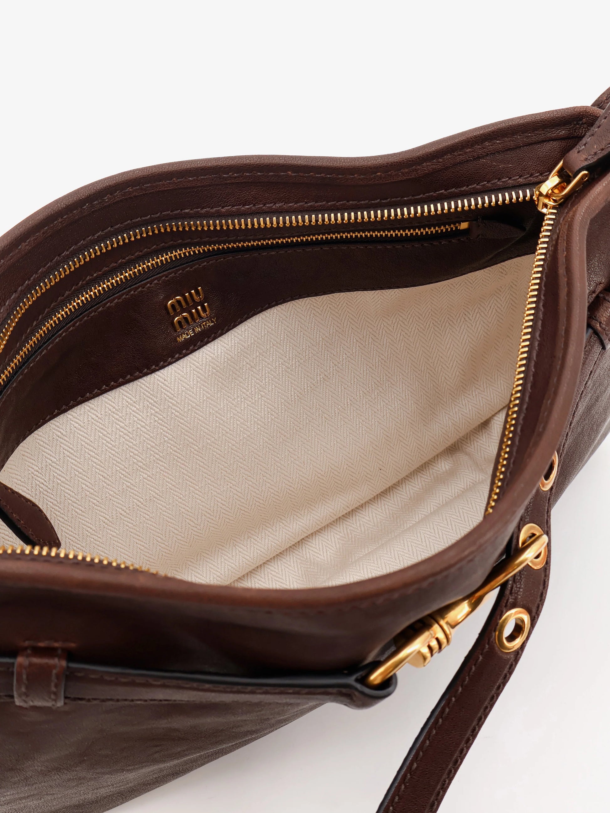 Aventure leather shoulder bag
