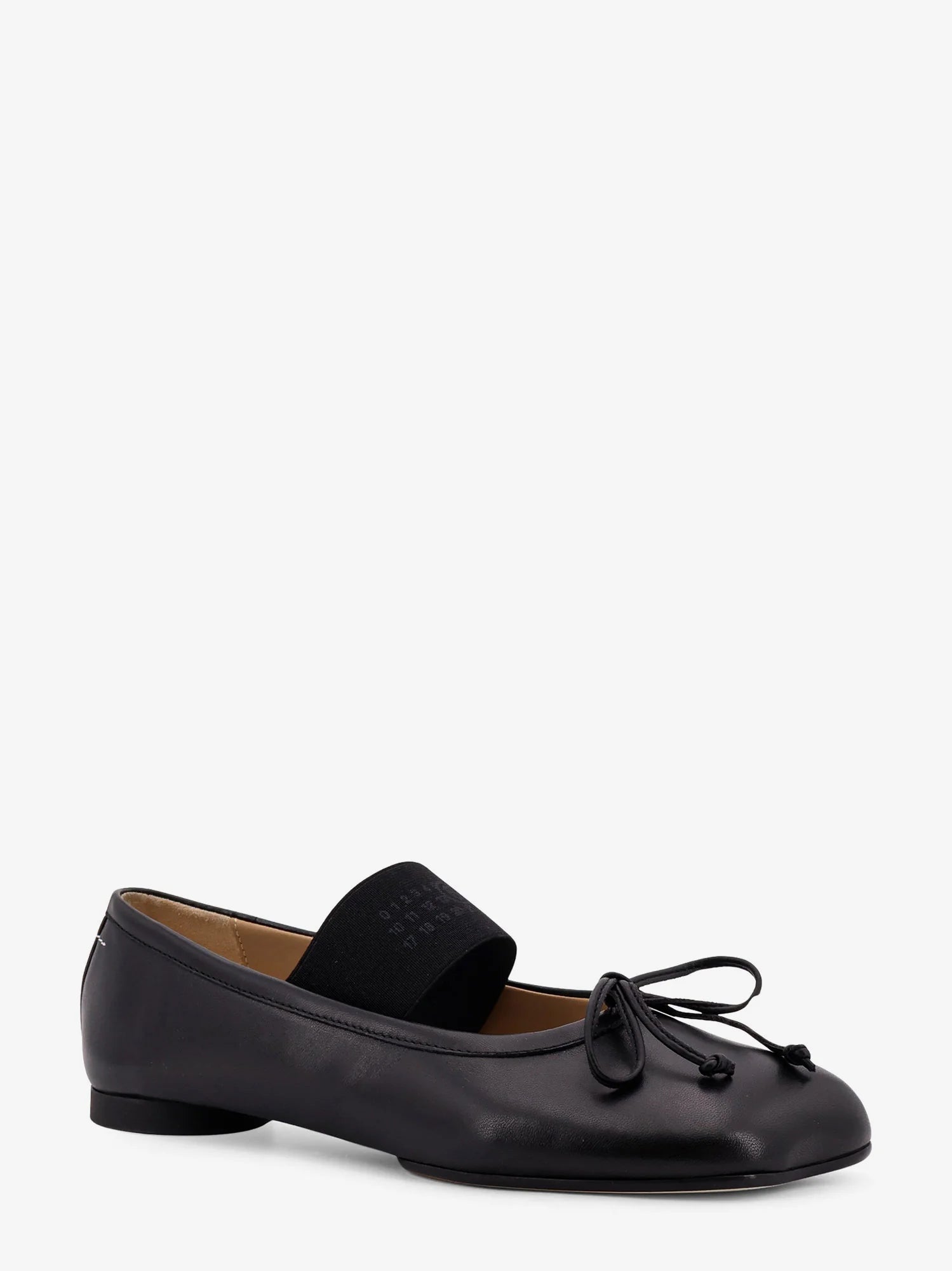 Leather ballerinas