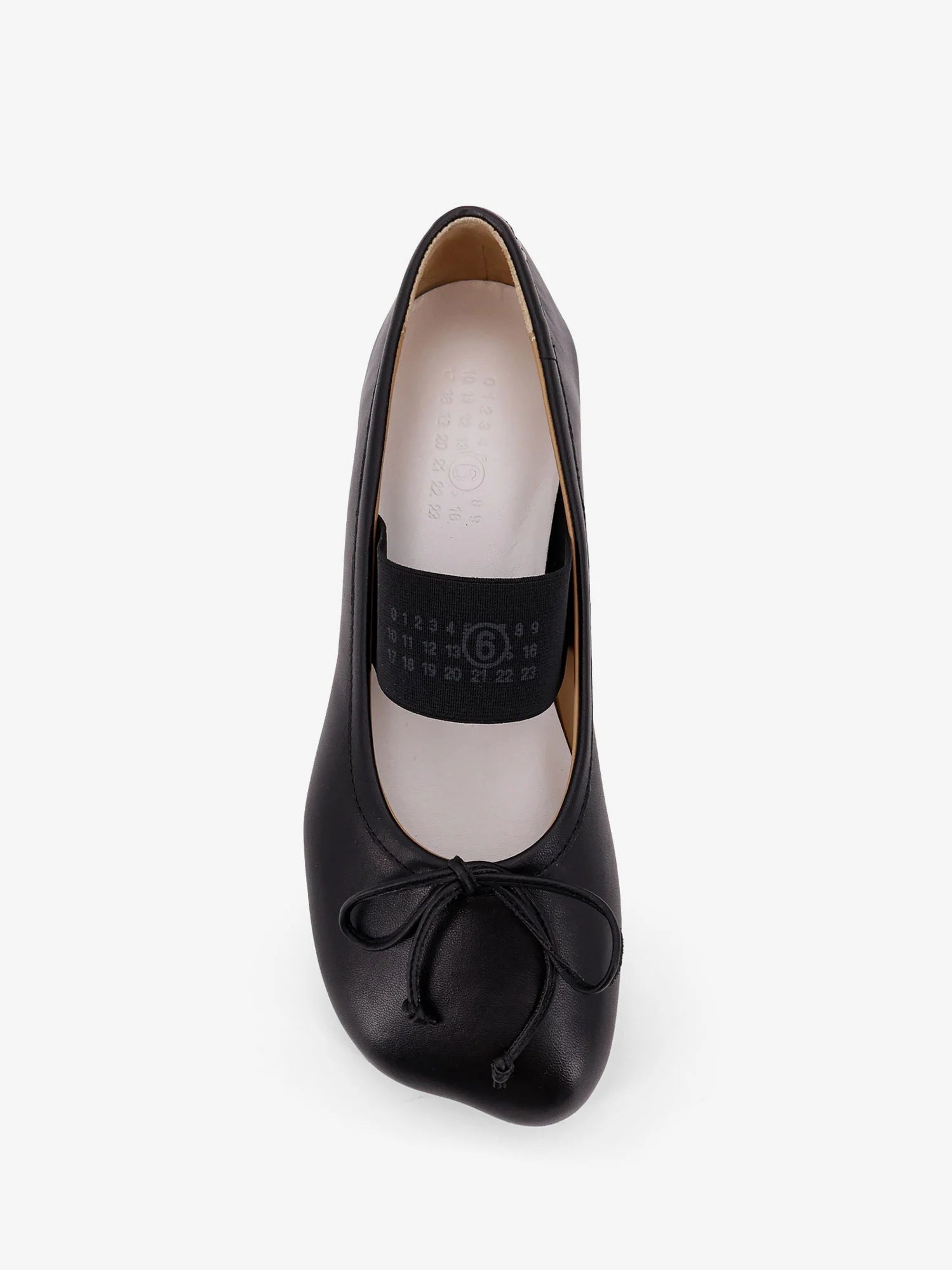 Leather ballerinas